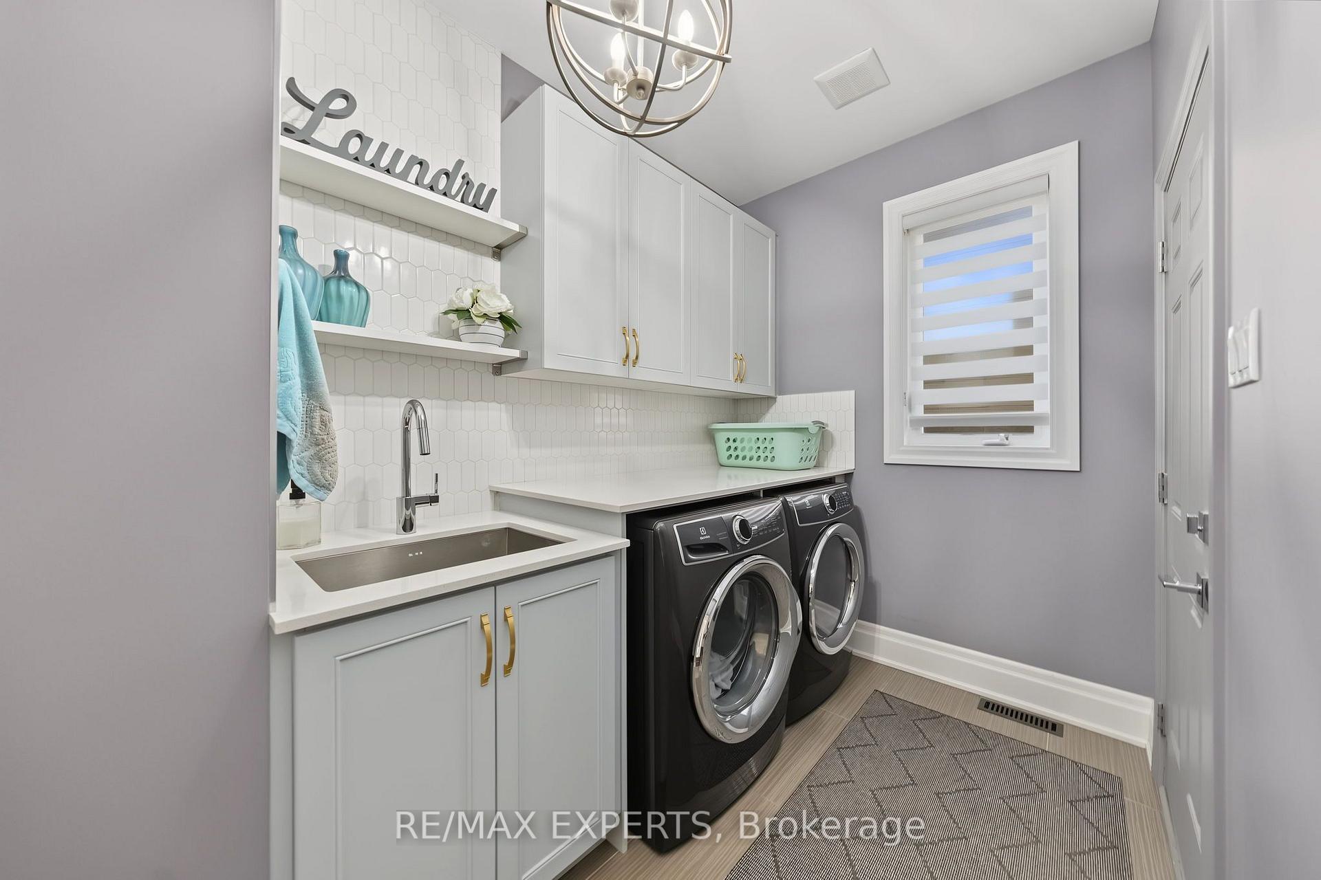 Photo 11 of 24 Pierce Place, New Tecumseth, Tottenham — HOMEH