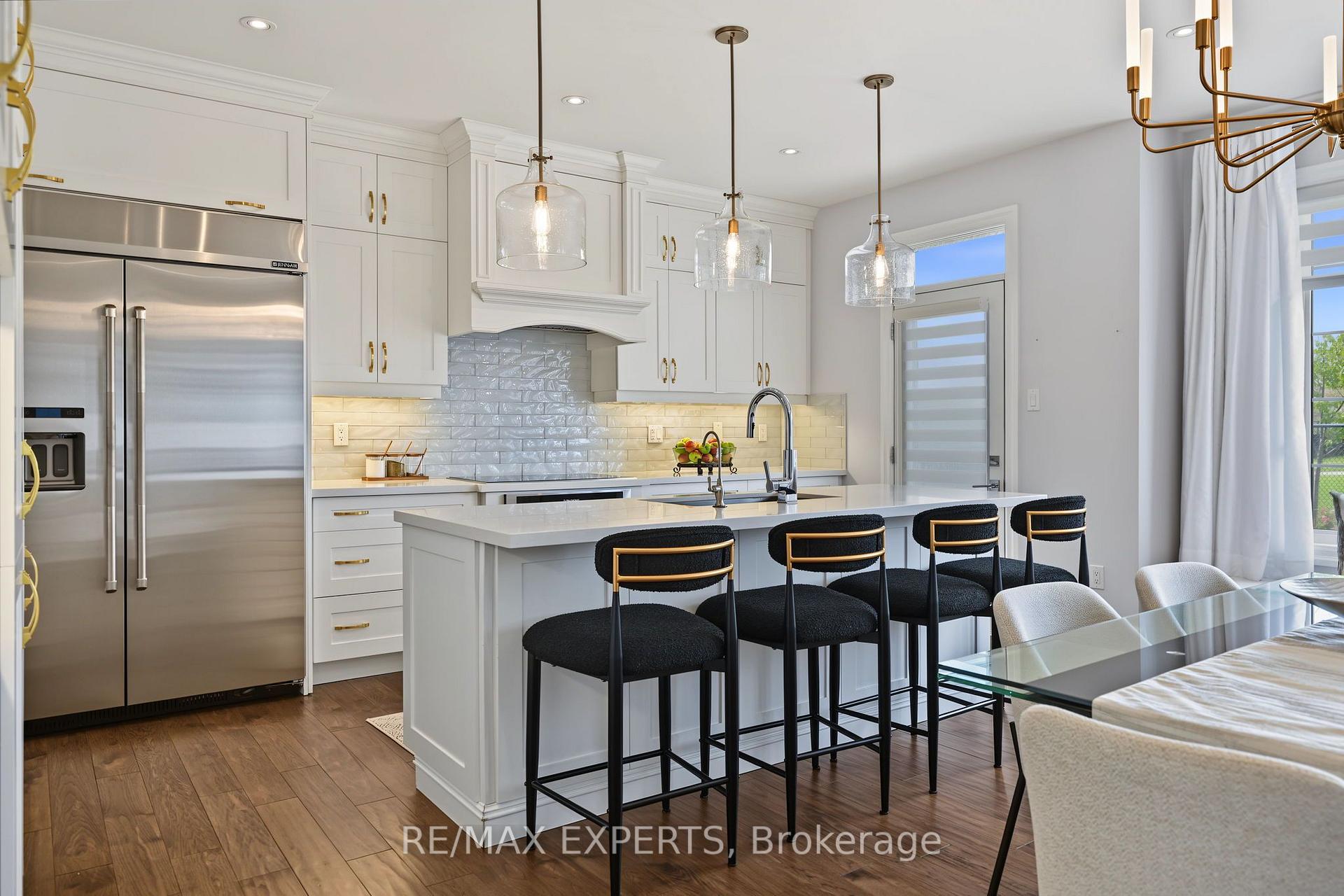 Photo 16 of 24 Pierce Place, New Tecumseth, Tottenham — HOMEH