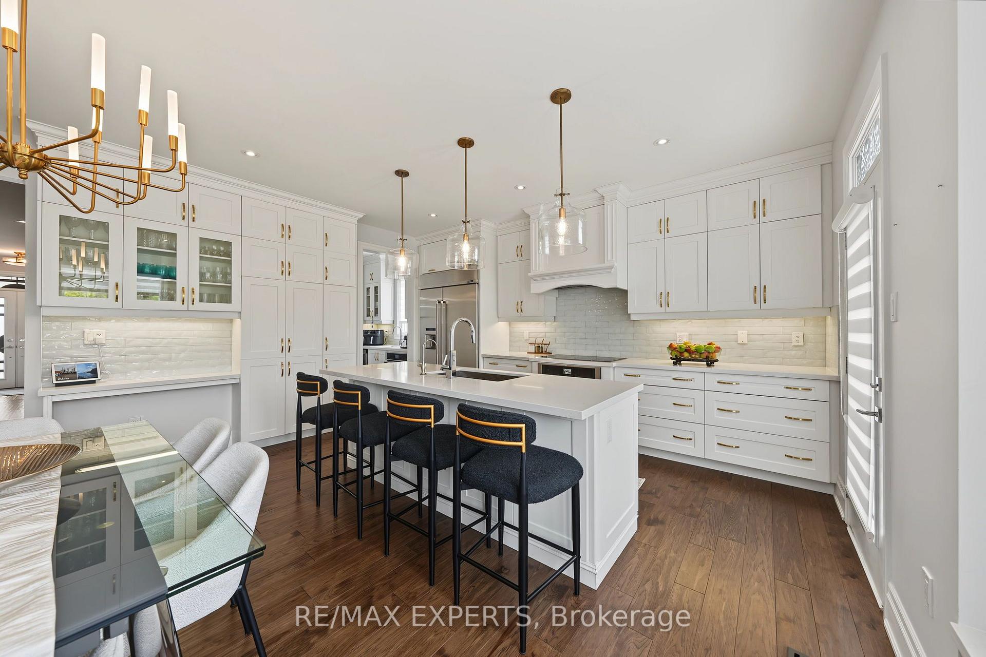 Photo 18 of 24 Pierce Place, New Tecumseth, Tottenham — HOMEH