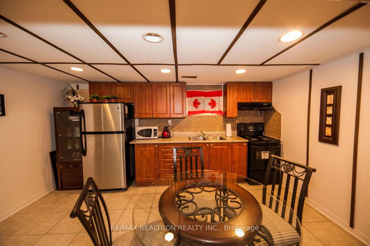 Photo 1 of 14 Plaisance Road, Richmond Hill, North Richvale — HOMEH