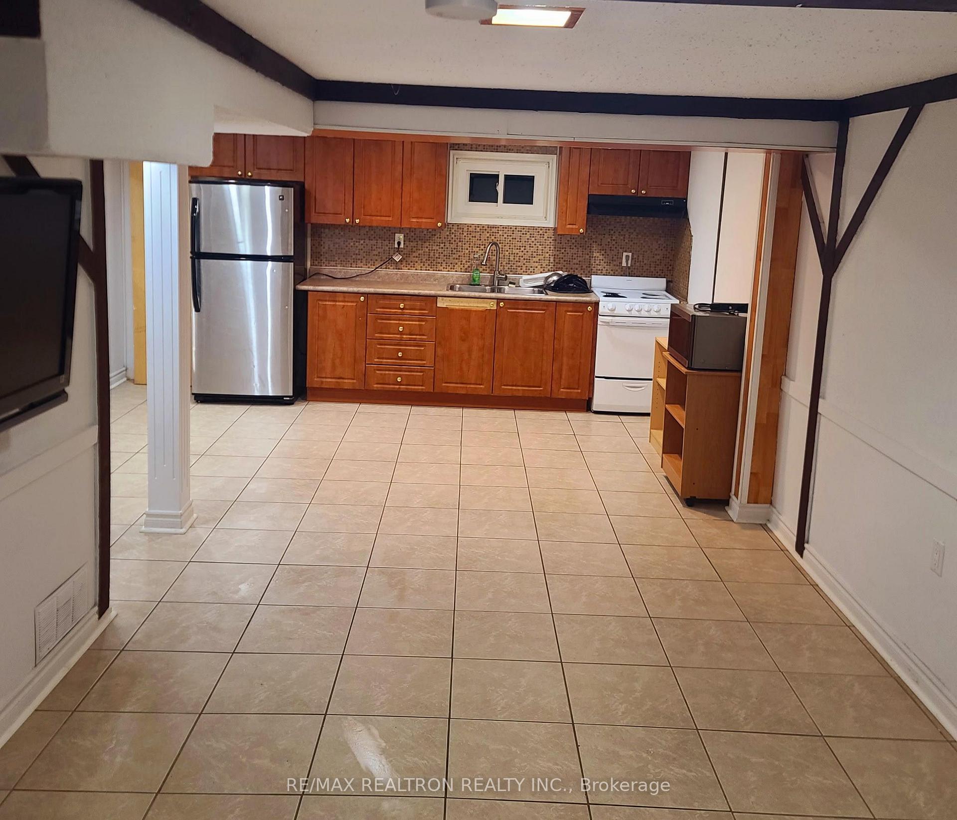 Photo 3 of 14 Plaisance Road, Richmond Hill, North Richvale — HOMEH