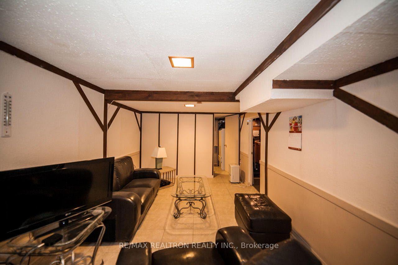 Photo 8 of 14 Plaisance Road, Richmond Hill, North Richvale — HOMEH