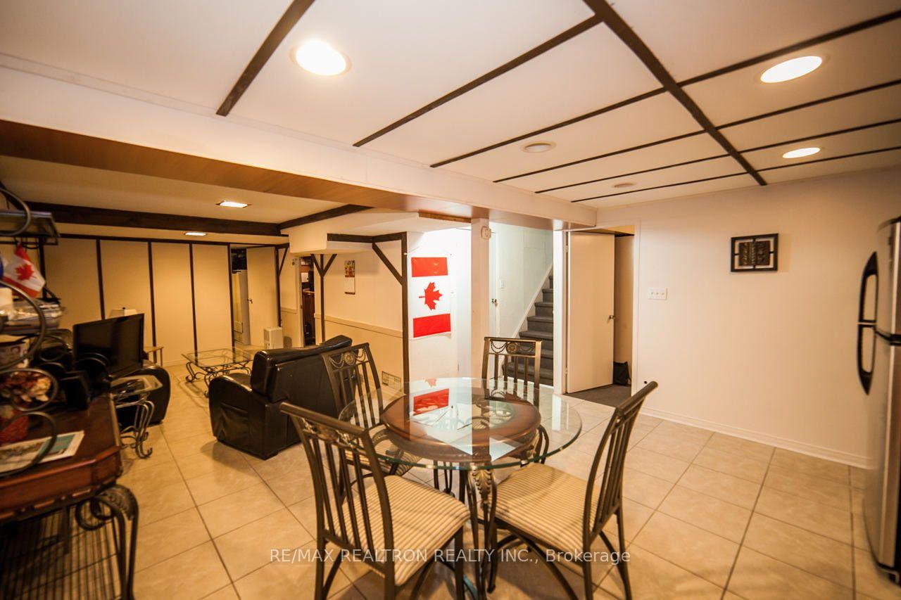 Photo 9 of 14 Plaisance Road, Richmond Hill, North Richvale — HOMEH