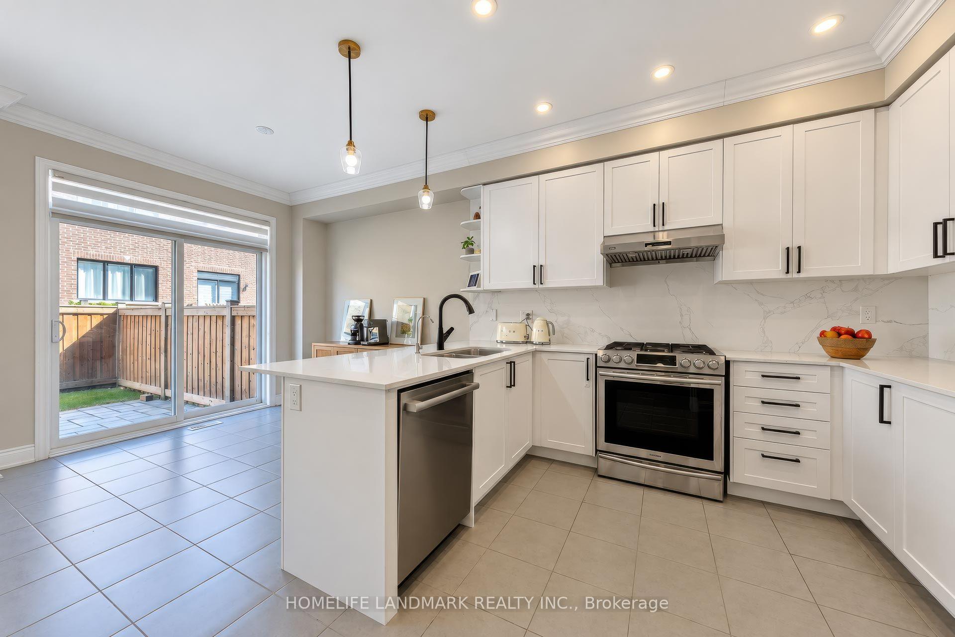 Photo 14 of 59 Hilts Drive, Richmond Hill, Rural Richmond Hill — HOMEH