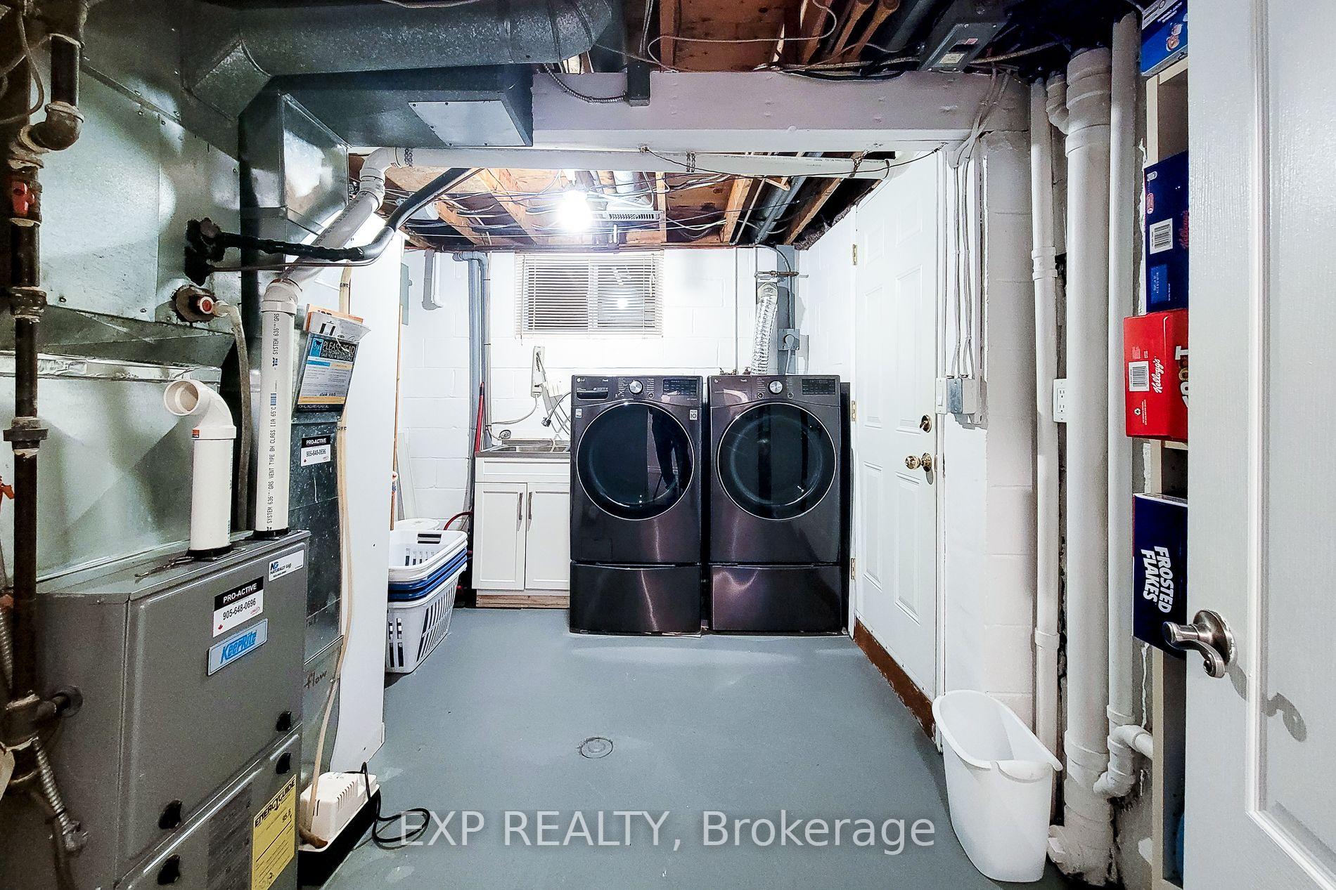 Photo 33 of 23 Tara Court, Hamilton, Gershome — HOMEH