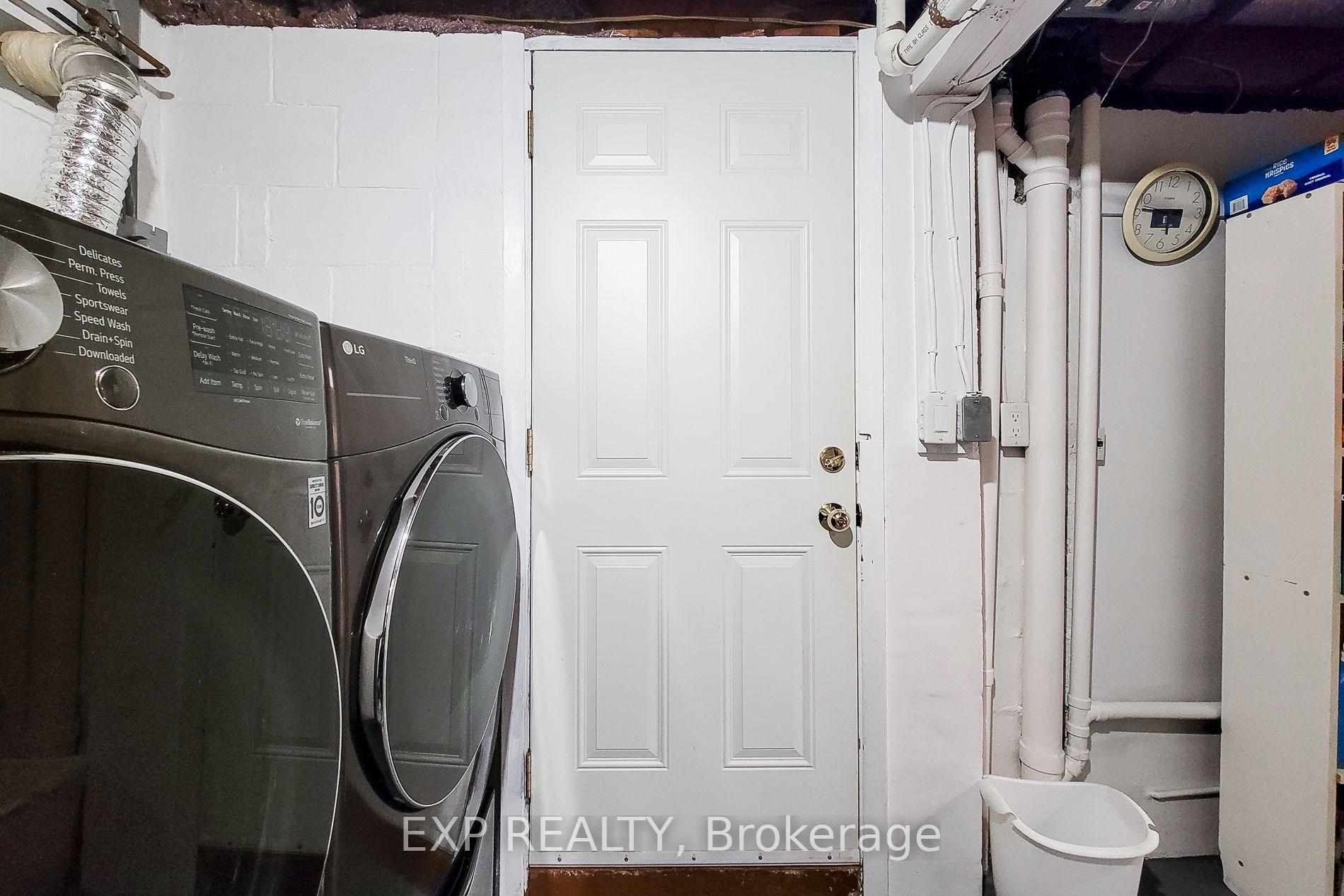 Photo 34 of 23 Tara Court, Hamilton, Gershome — HOMEH