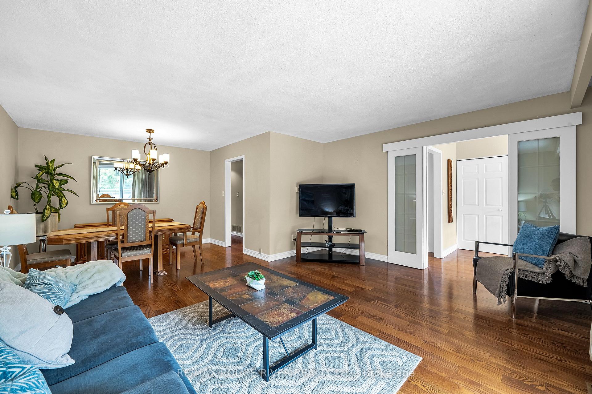 Photo 17 of 920 Sunrise Avenue, Pickering, West Shore — HOMEH