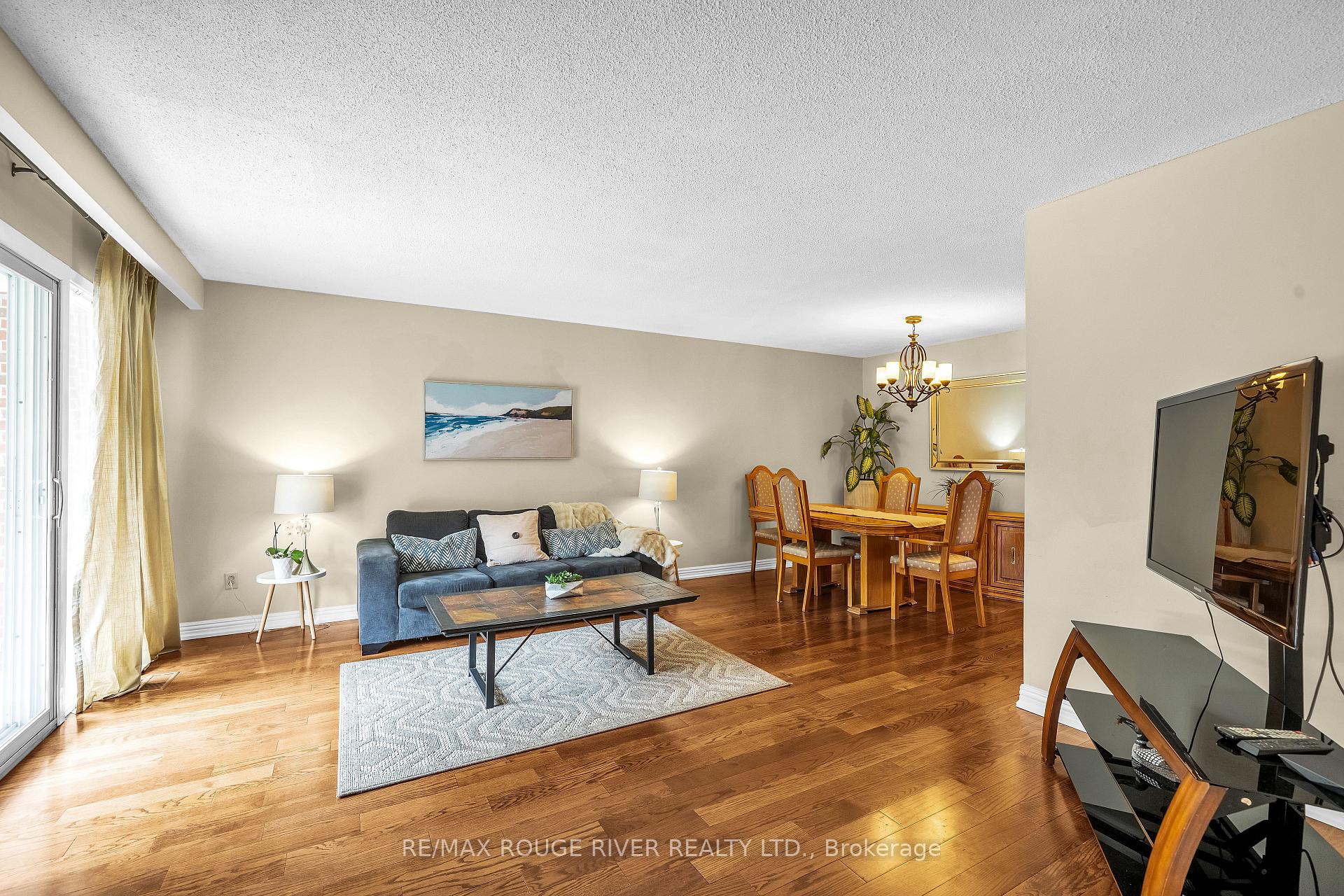 Photo 18 of 920 Sunrise Avenue, Pickering, West Shore — HOMEH