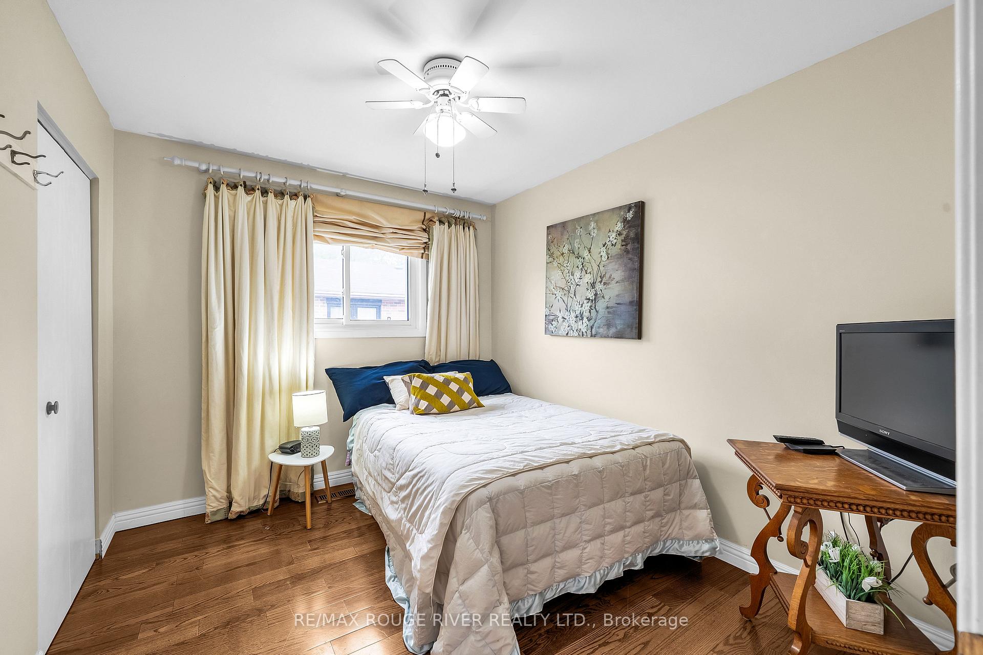 Photo 26 of 920 Sunrise Avenue, Pickering, West Shore — HOMEH