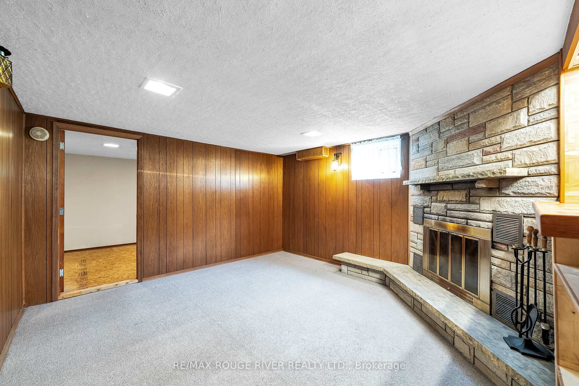 Photo 34 of 920 Sunrise Avenue, Pickering, West Shore — HOMEH