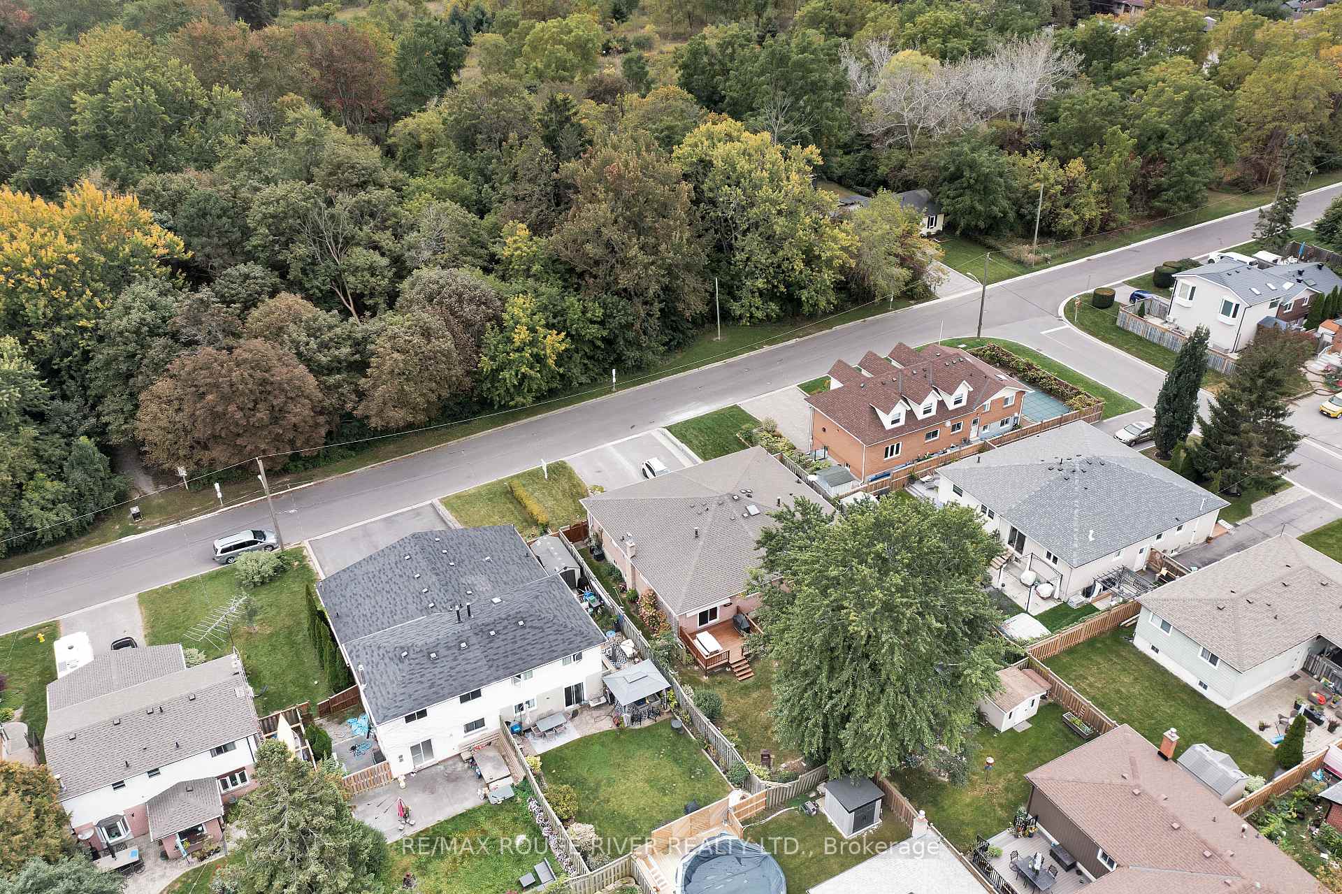 Photo 41 of 920 Sunrise Avenue, Pickering, West Shore — HOMEH