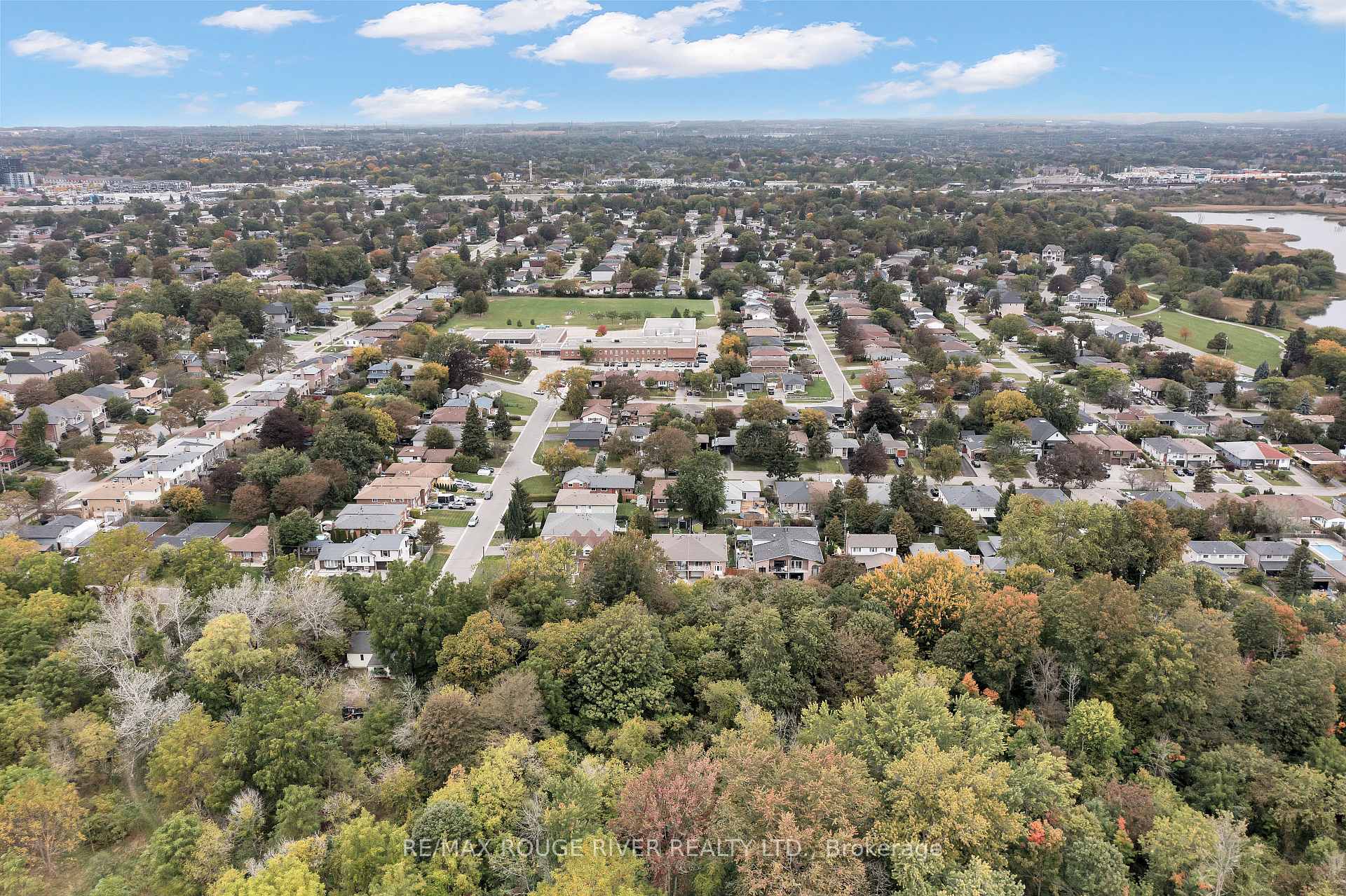 Photo 46 of 920 Sunrise Avenue, Pickering, West Shore — HOMEH