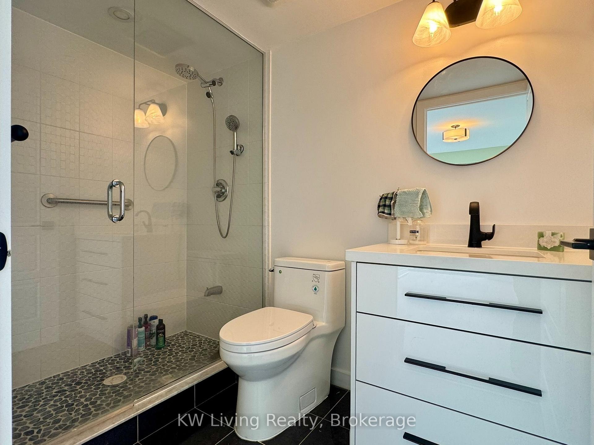 Photo 16 of Unit 2307, 100 Western Battery Road, Toronto, Niagara — HOMEH