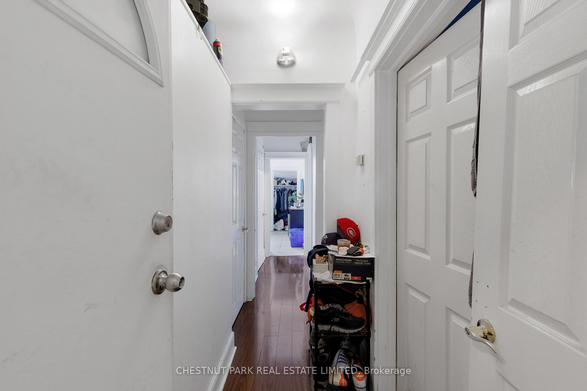 Photo 5 of 185 Walmer Road, Toronto, The Annex — HOMEH