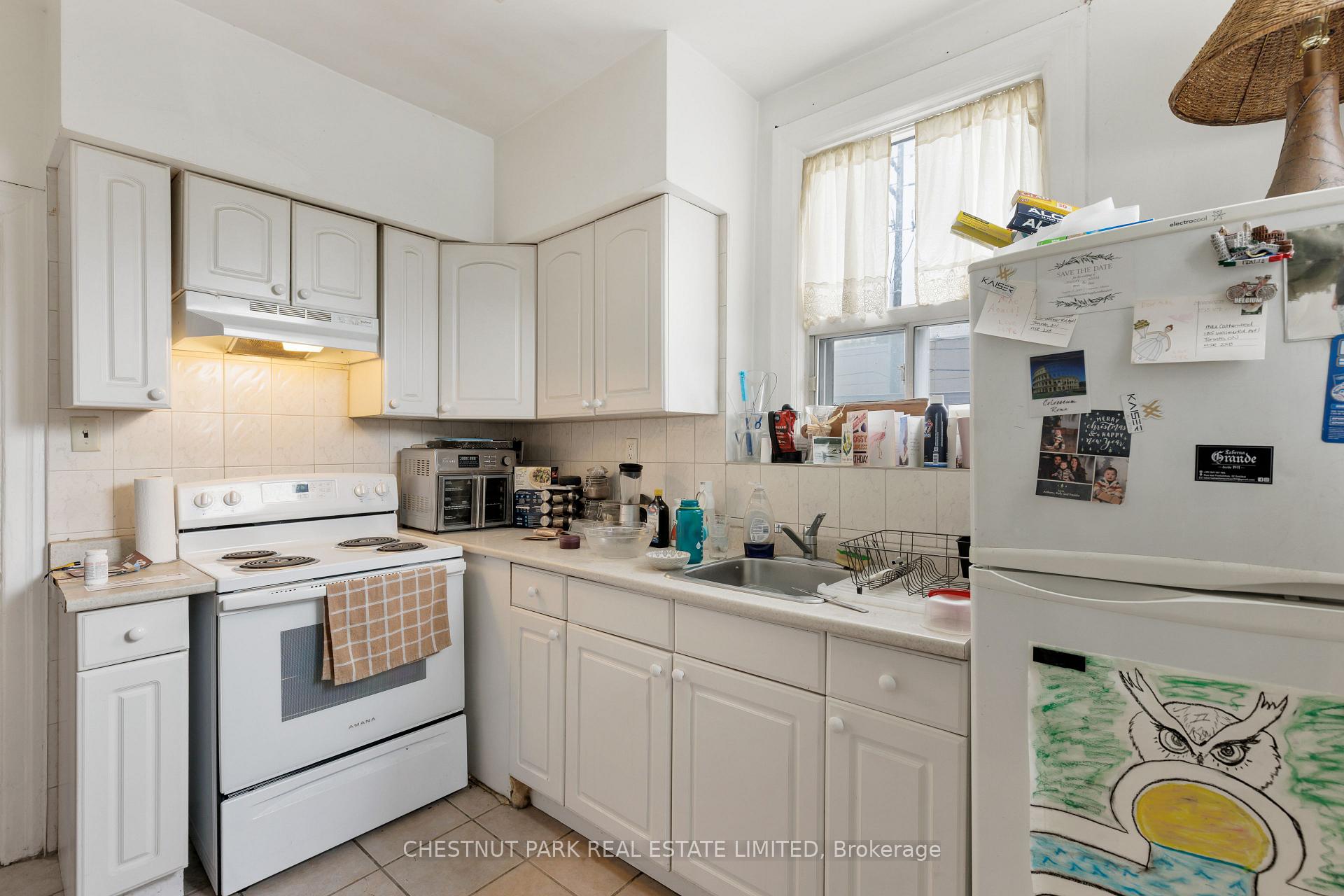 Photo 8 of 185 Walmer Road, Toronto, The Annex — HOMEH
