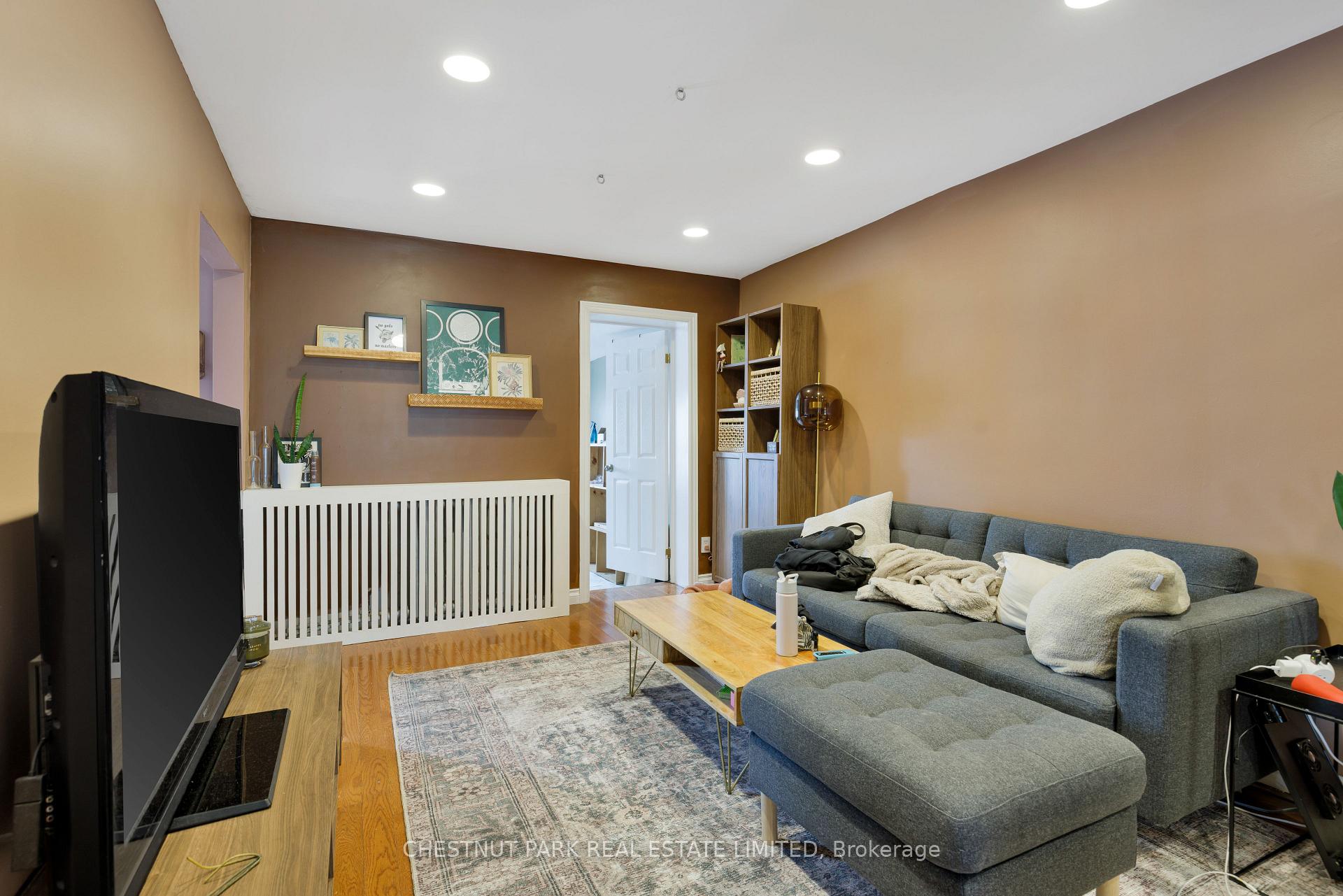 Photo 18 of 185 Walmer Road, Toronto, The Annex — HOMEH
