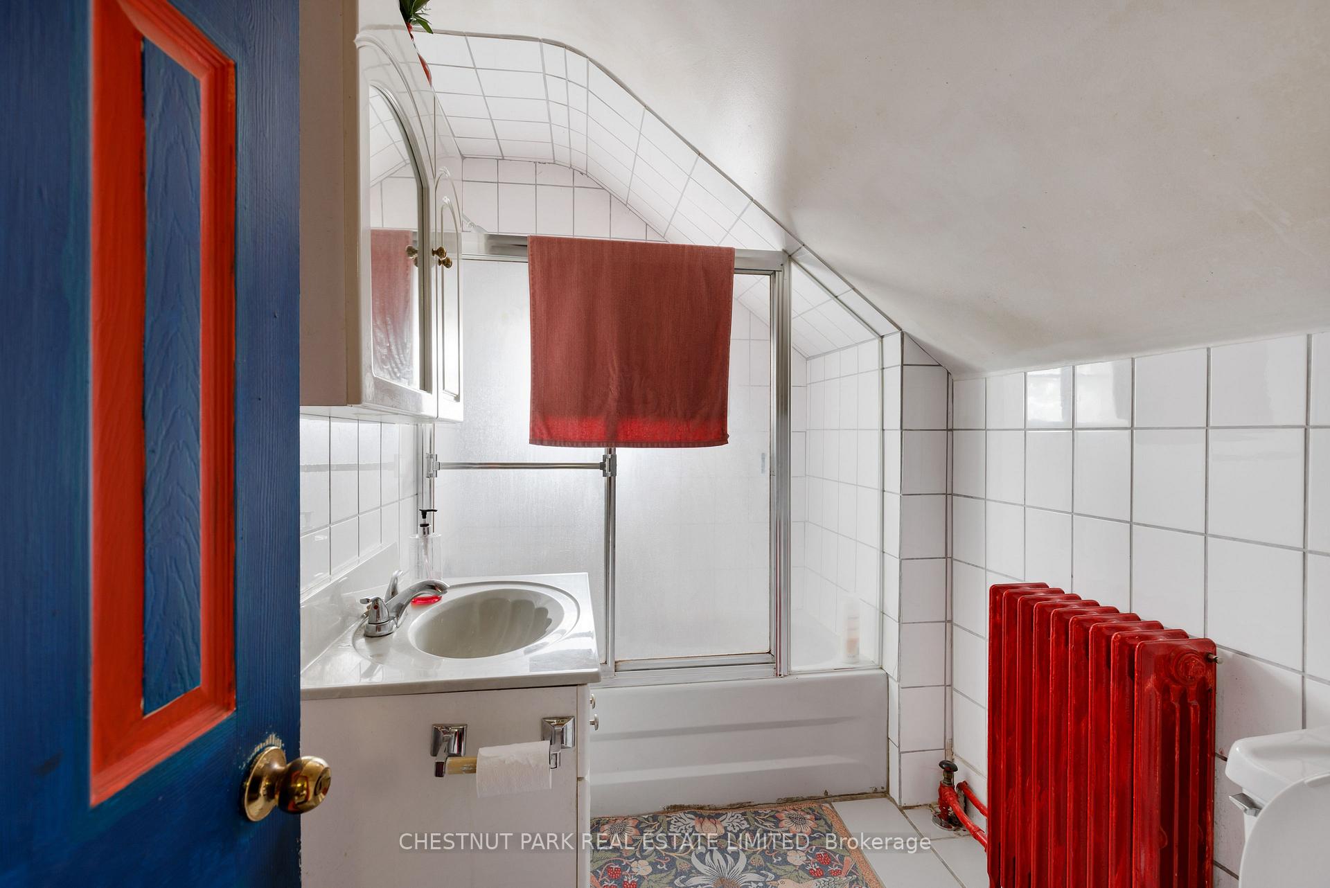 Photo 35 of 185 Walmer Road, Toronto, The Annex — HOMEH