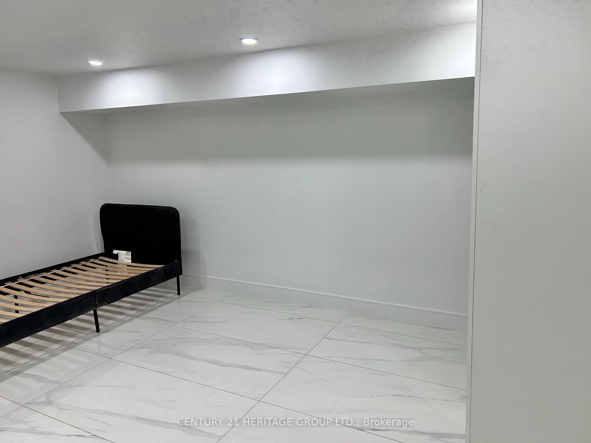 Photo 3 of Unit Basement, 326 McConvey Drive, Richmond Hill, Crosby — HOMEH