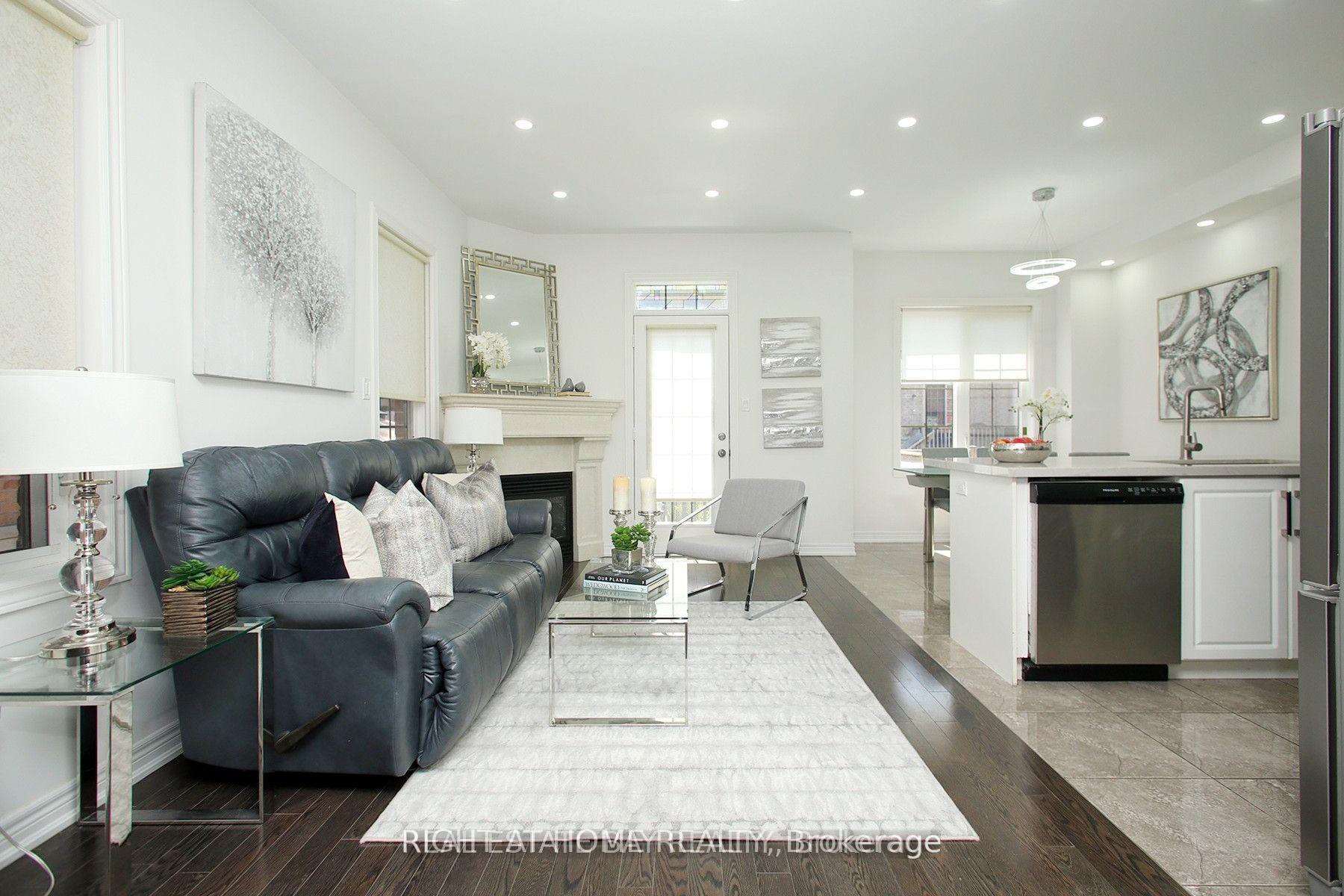 Photo 2 of 25 Sibella Way, Vaughan, Vellore Village — HOMEH