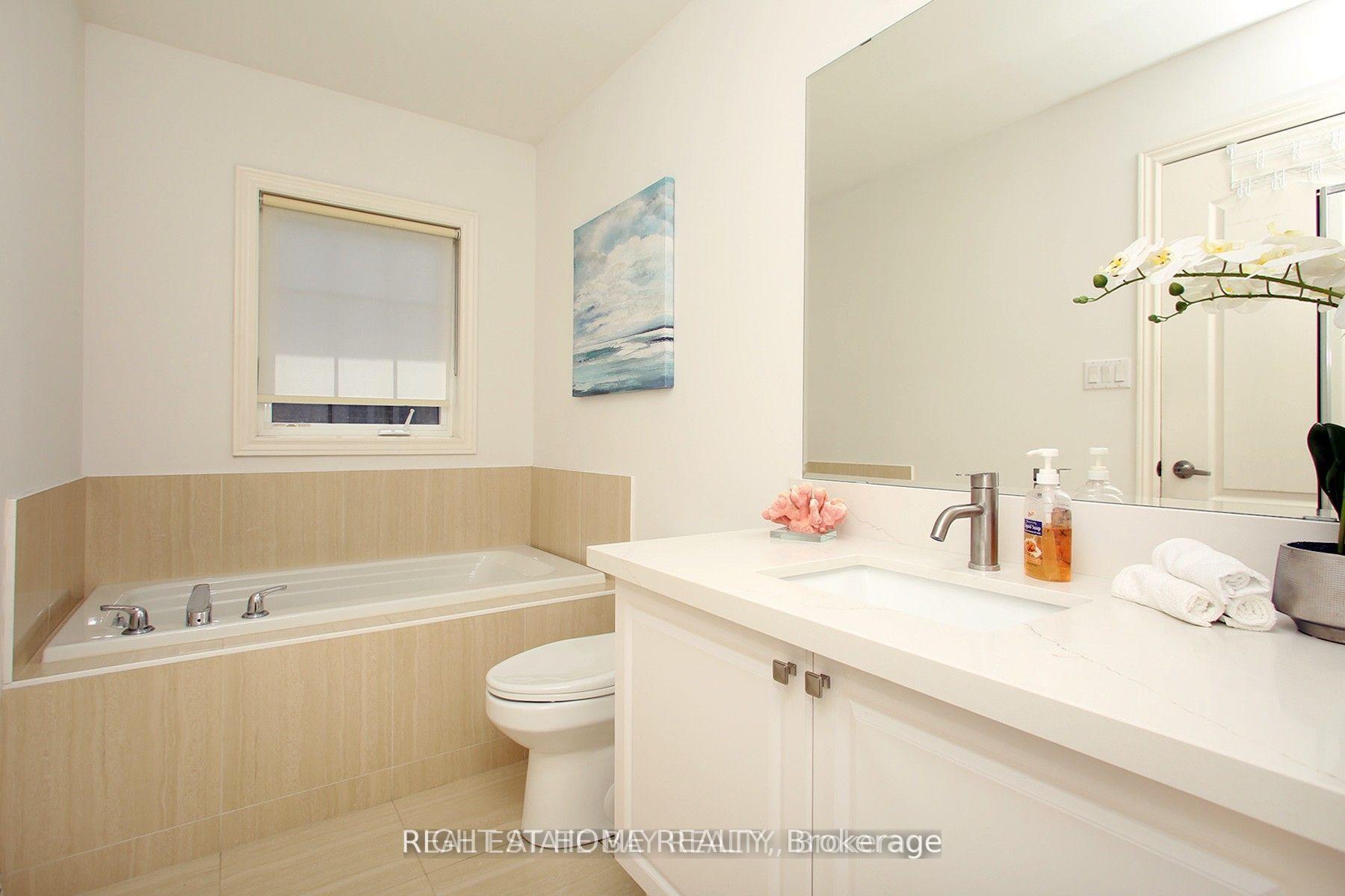 Photo 18 of 25 Sibella Way, Vaughan, Vellore Village — HOMEH