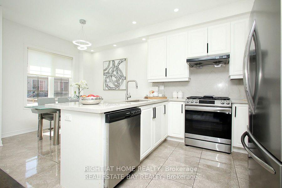 Photo 29 of 25 Sibella Way, Vaughan, Vellore Village — HOMEH