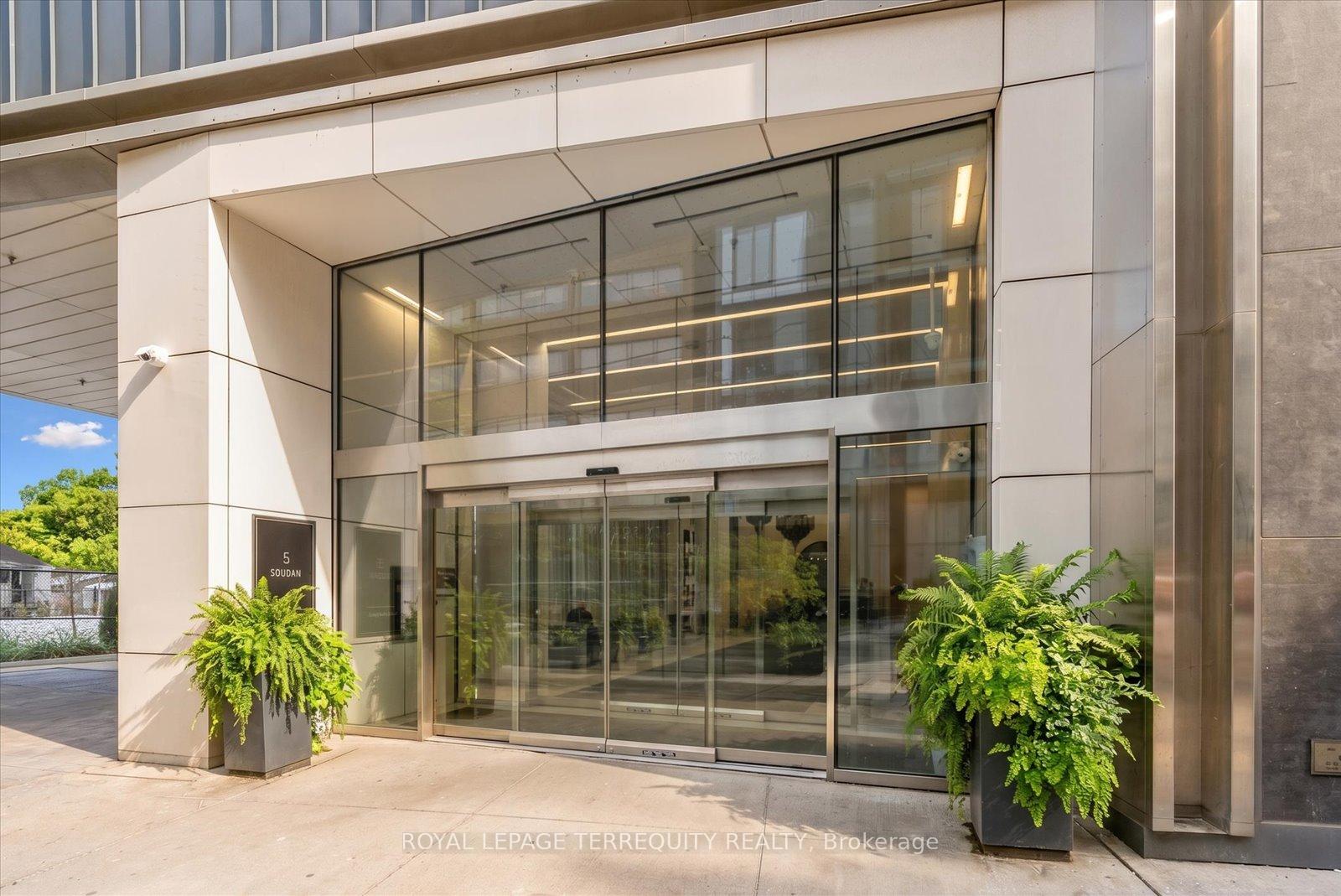 Photo 3 of Unit 703, 5 Soudan Avenue, Toronto, Mount Pleasant West — HOMEH