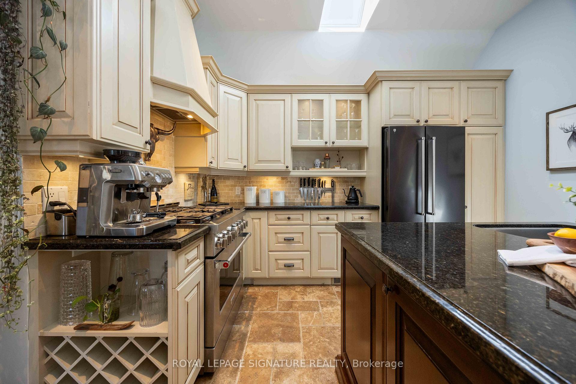 Photo 15 of 213 Second Street, Whitchurch-Stouffville, Stouffville — HOMEH