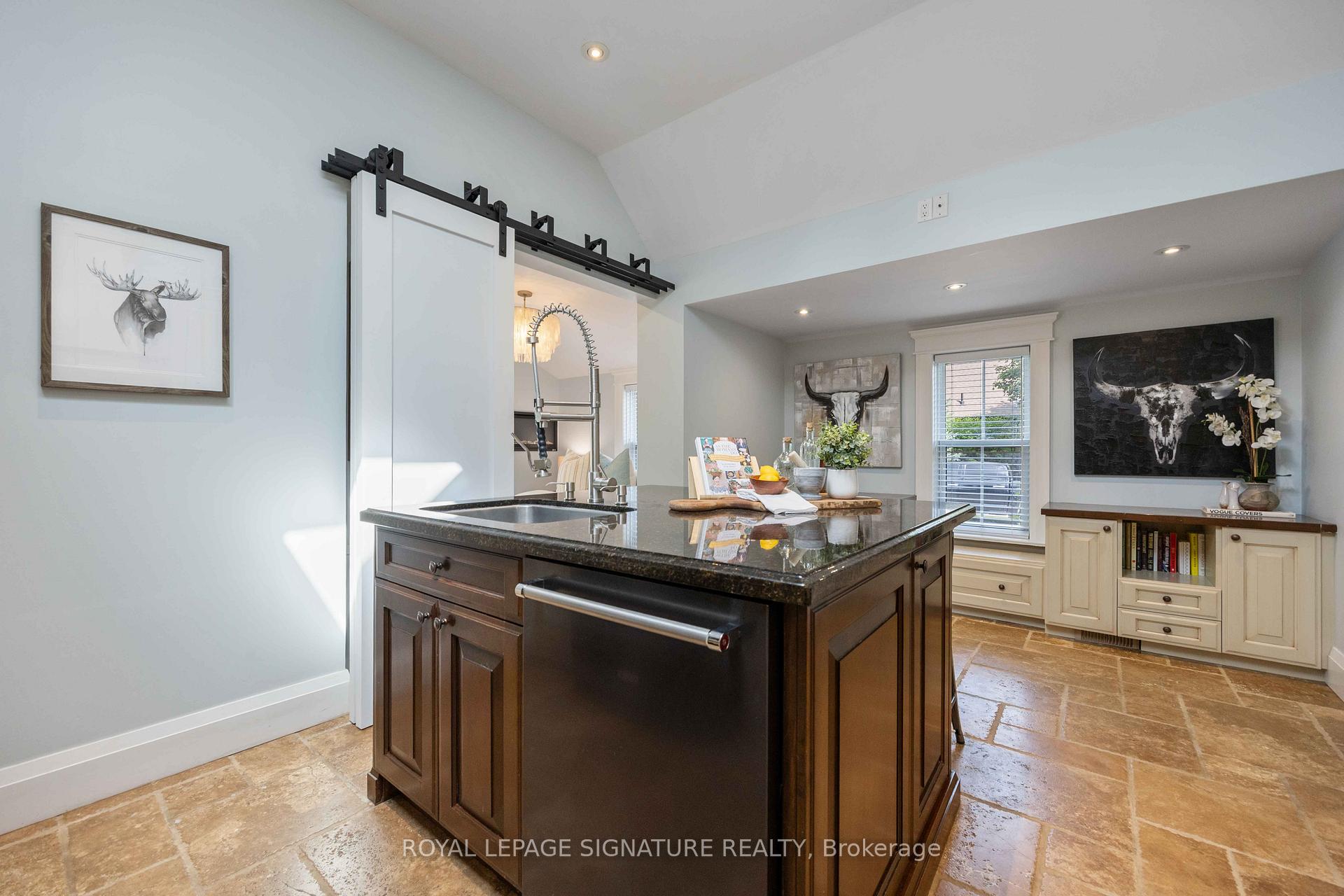 Photo 16 of 213 Second Street, Whitchurch-Stouffville, Stouffville — HOMEH