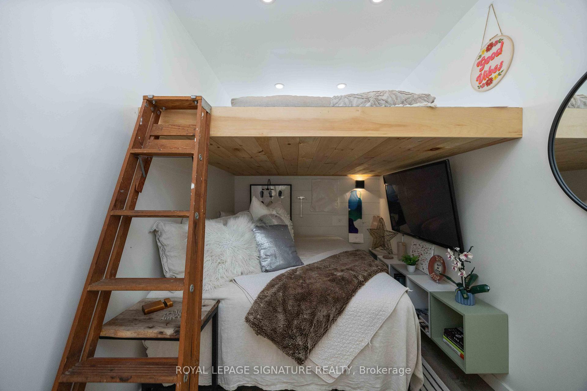 Photo 27 of 213 Second Street, Whitchurch-Stouffville, Stouffville — HOMEH