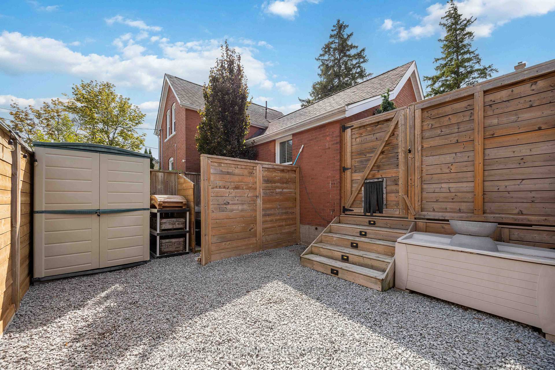 Photo 41 of 213 Second Street, Whitchurch-Stouffville, Stouffville — HOMEH