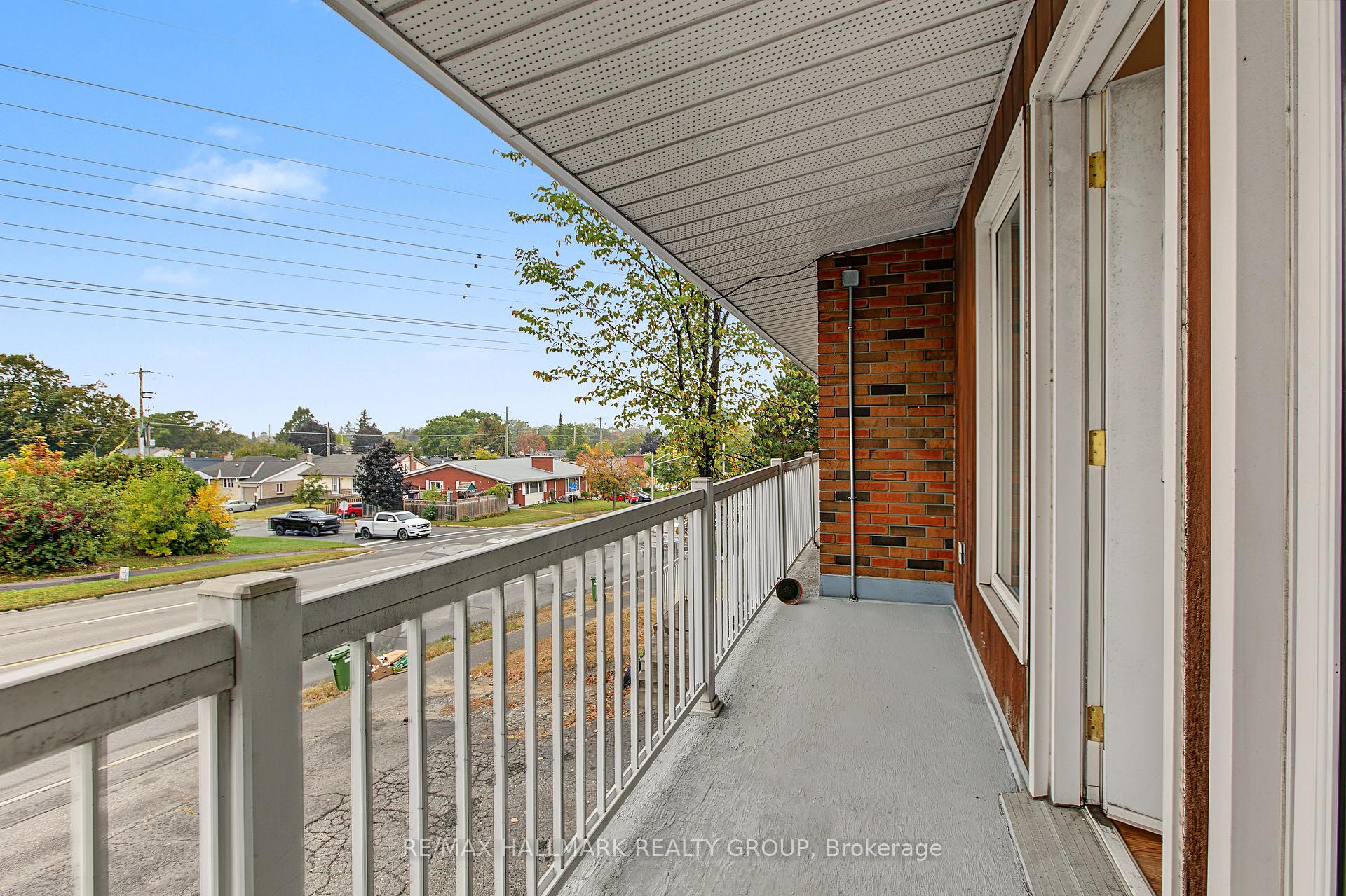 Photo 25 of Unit Unit A (upper unit), 1135 Maitland Avenue, Ottawa, Copeland Park — HOMEH