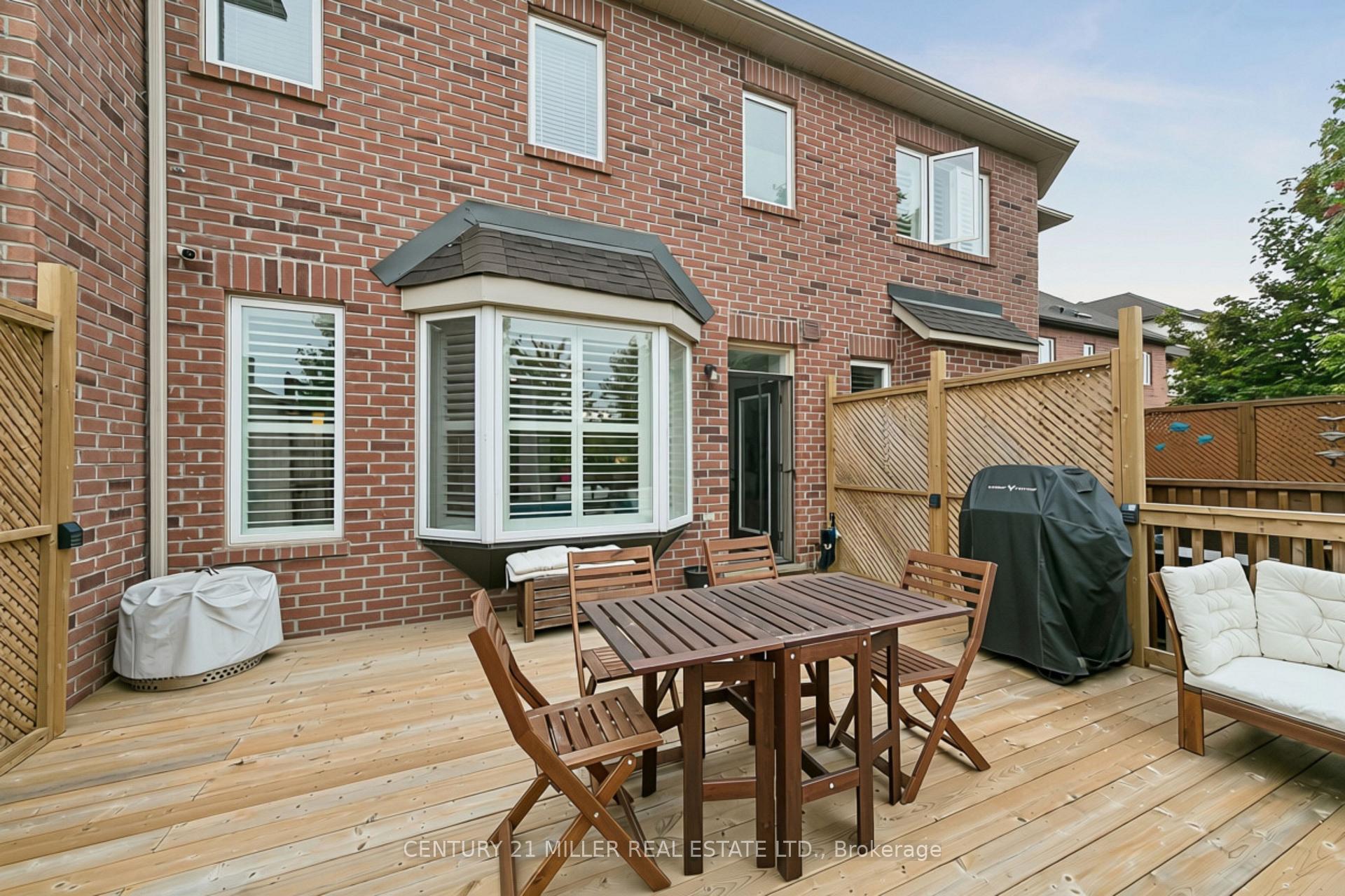 Photo 19 of Unit 37, 300 Ravineview Way, Oakville, Wedgewood Creek — HOMEH