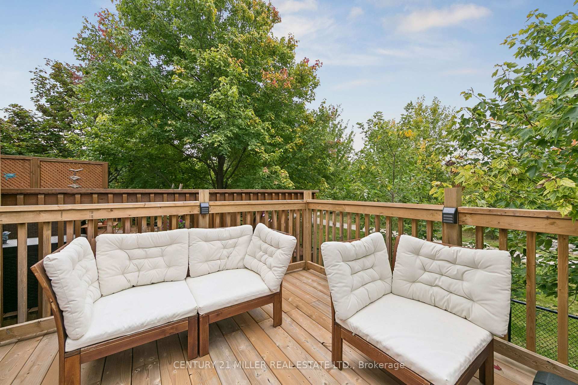Photo 20 of Unit 37, 300 Ravineview Way, Oakville, Wedgewood Creek — HOMEH