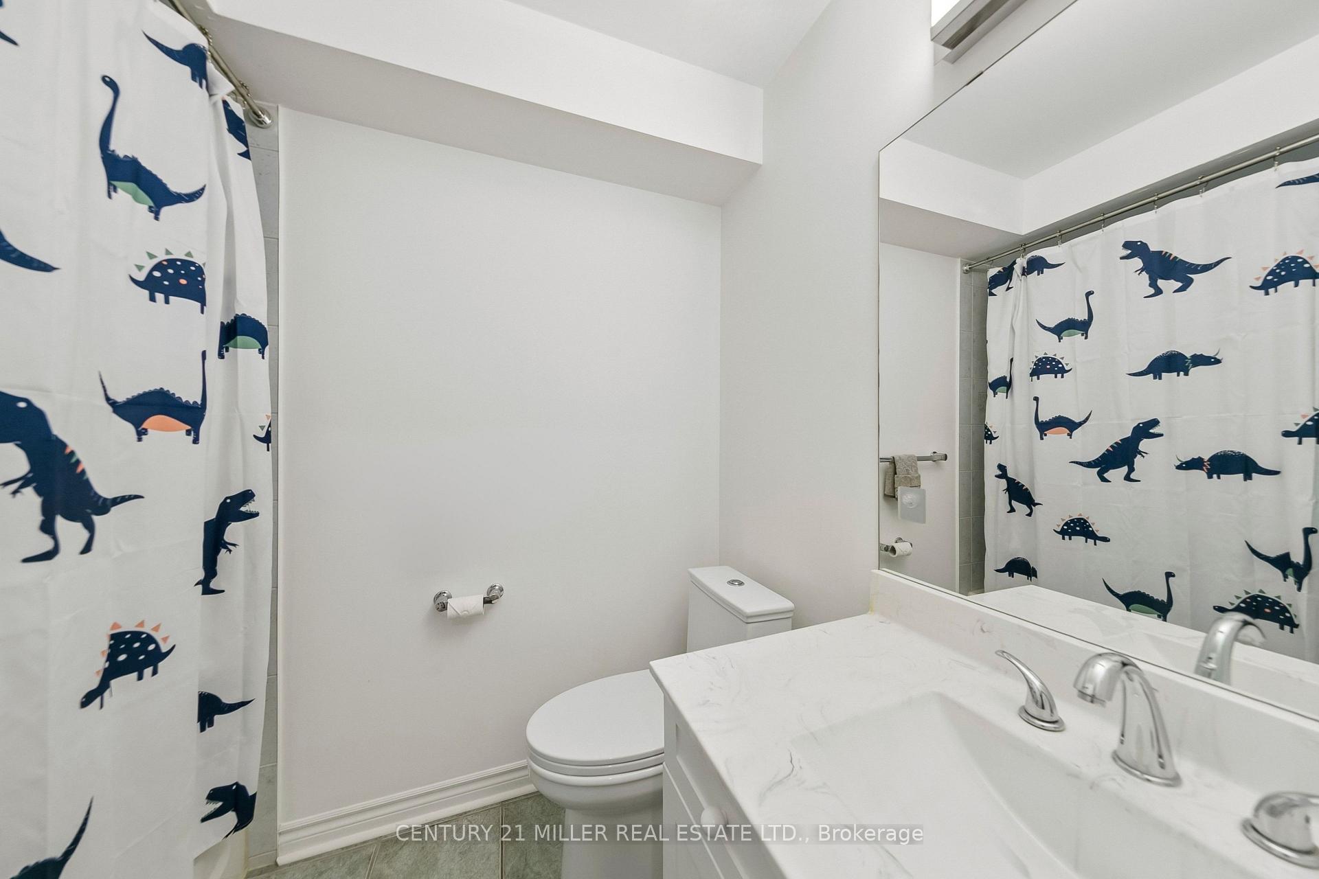 Photo 25 of Unit 37, 300 Ravineview Way, Oakville, Wedgewood Creek — HOMEH