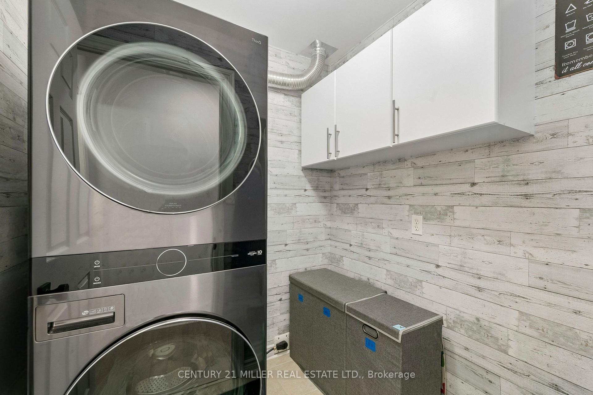 Photo 26 of Unit 37, 300 Ravineview Way, Oakville, Wedgewood Creek — HOMEH