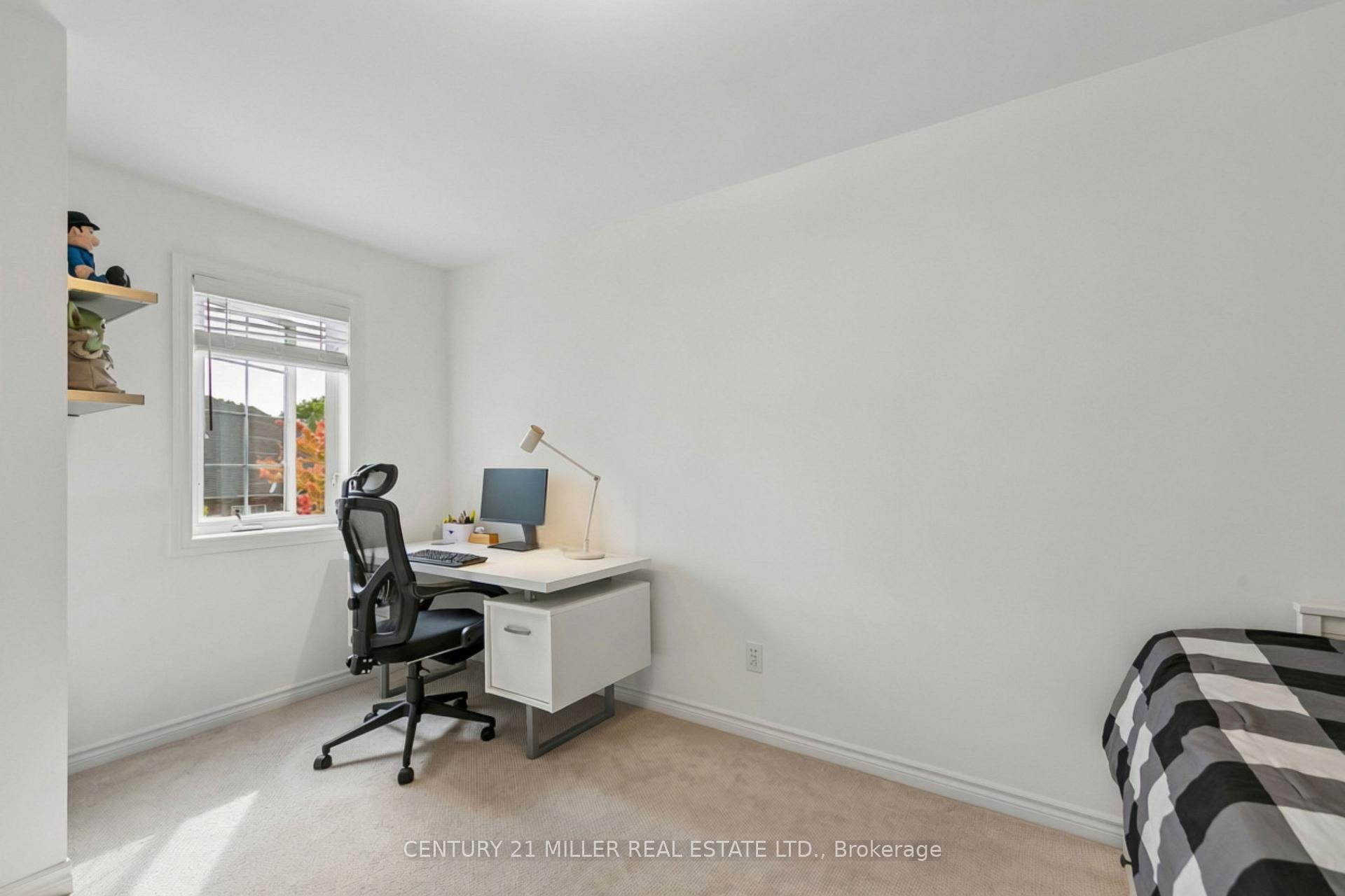 Photo 36 of Unit 37, 300 Ravineview Way, Oakville, Wedgewood Creek — HOMEH