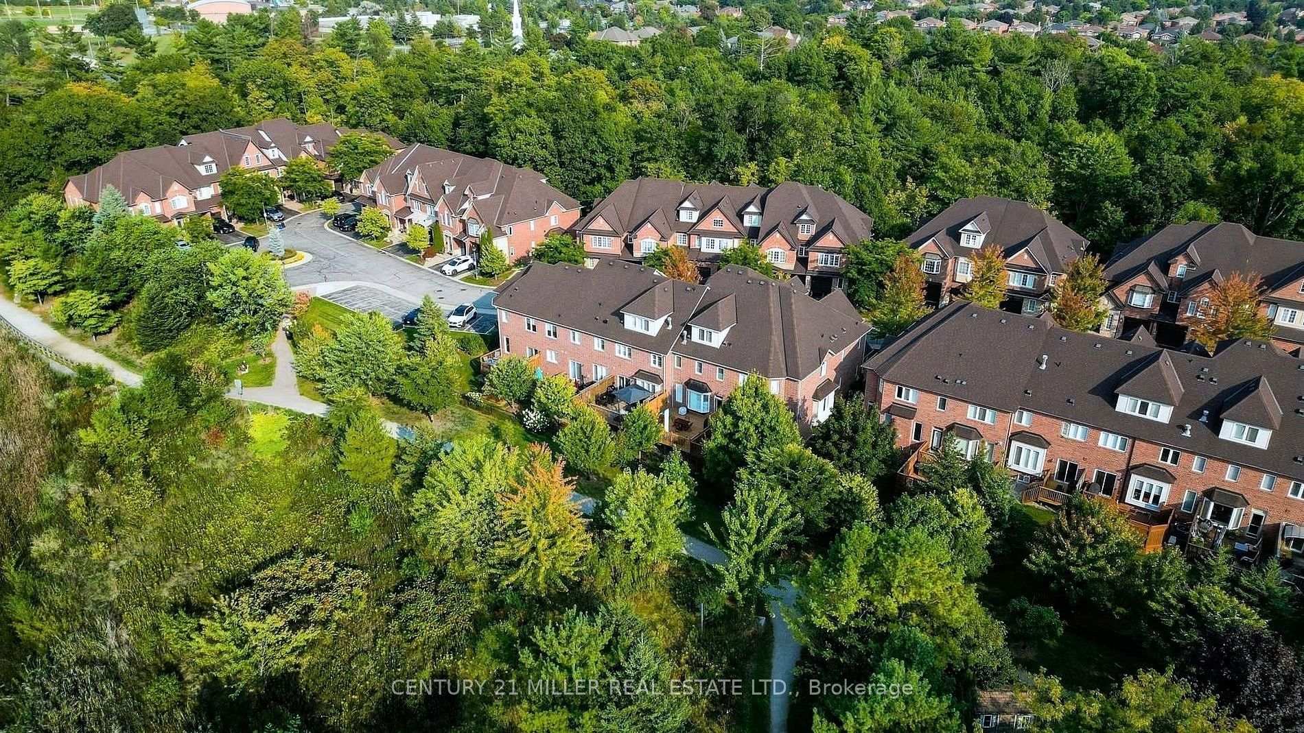 Photo 41 of Unit 37, 300 Ravineview Way, Oakville, Wedgewood Creek — HOMEH