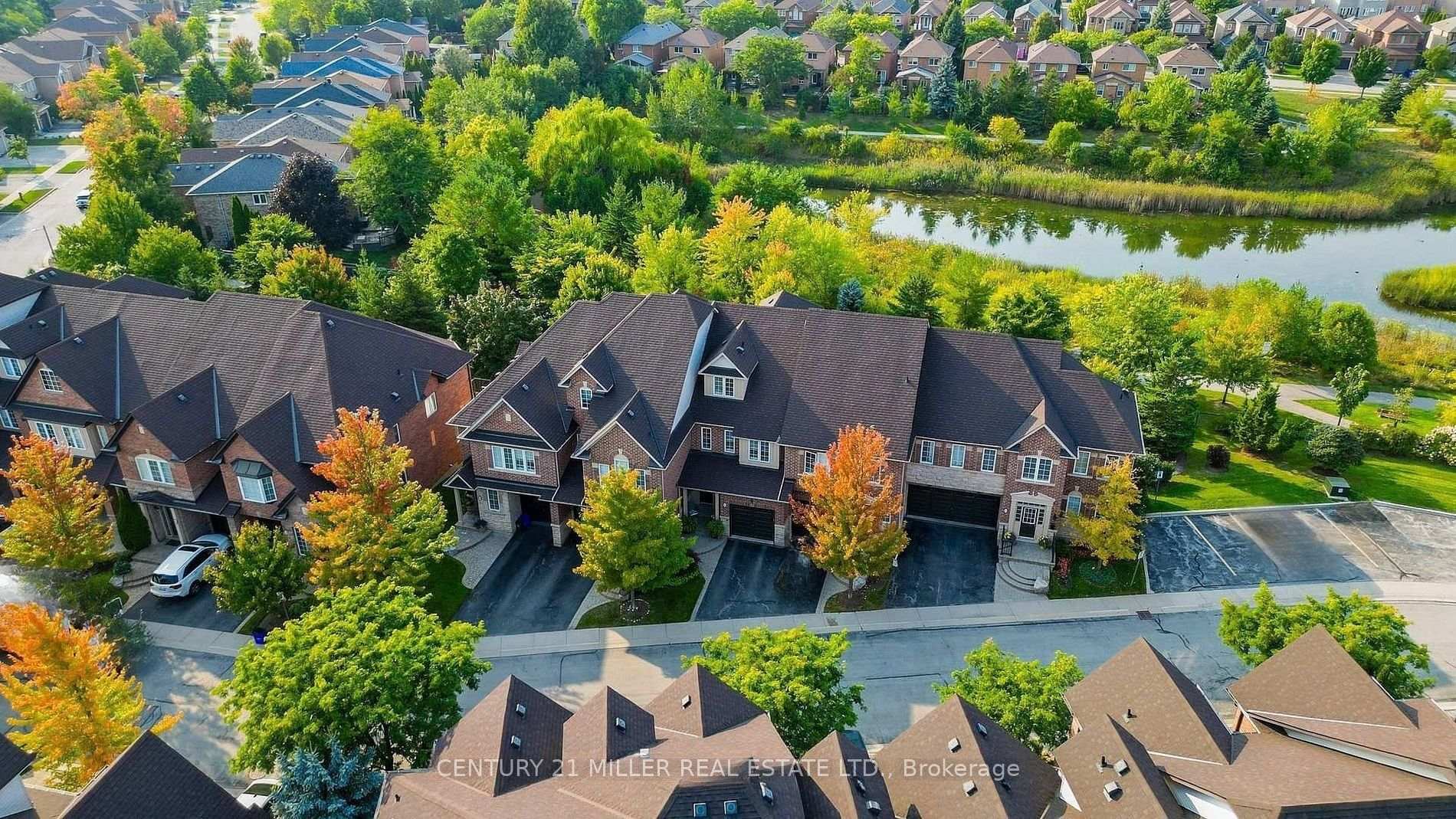 Photo 42 of Unit 37, 300 Ravineview Way, Oakville, Wedgewood Creek — HOMEH