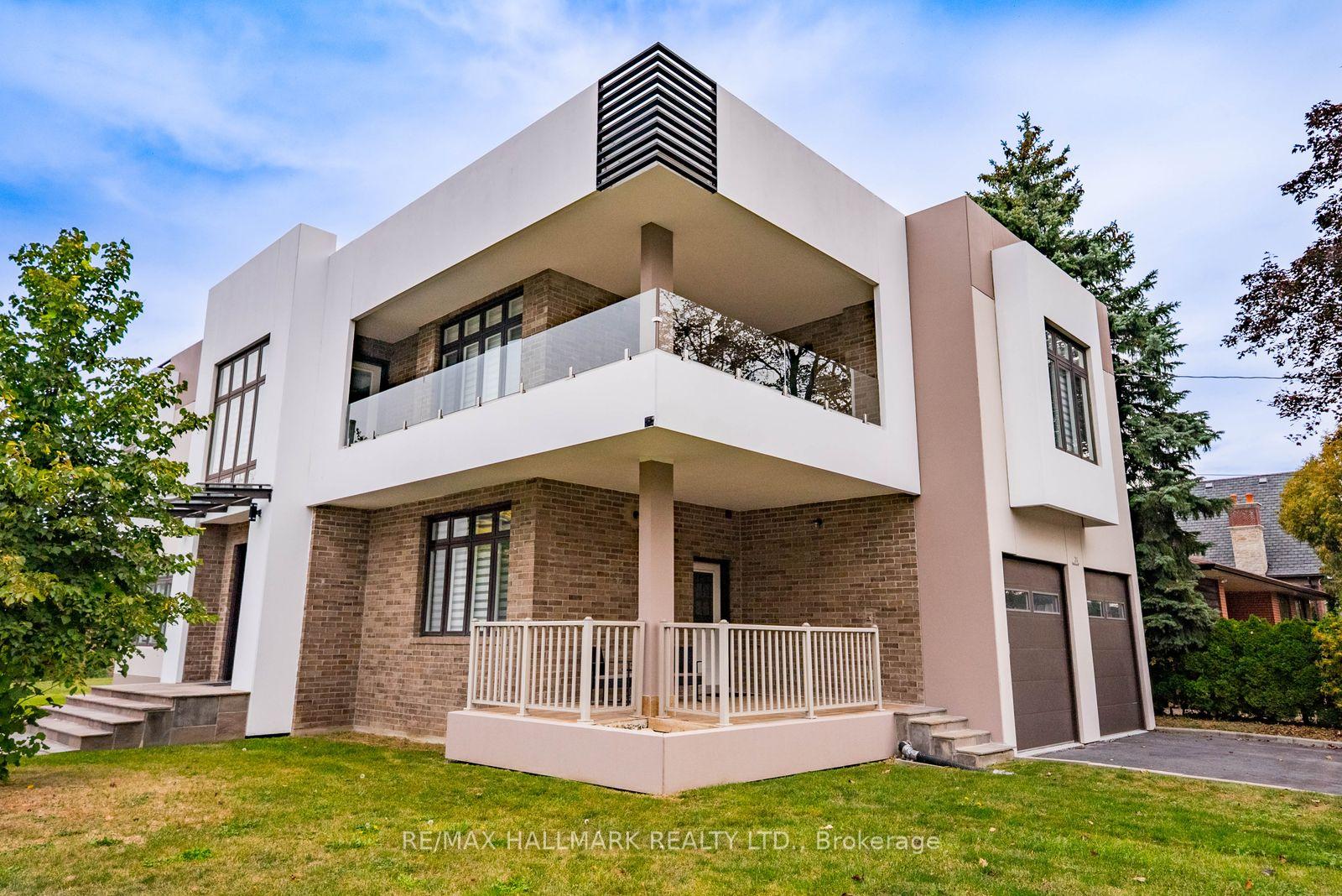Photo 4 of 26 Lancer Drive, Vaughan, Maple — HOMEH