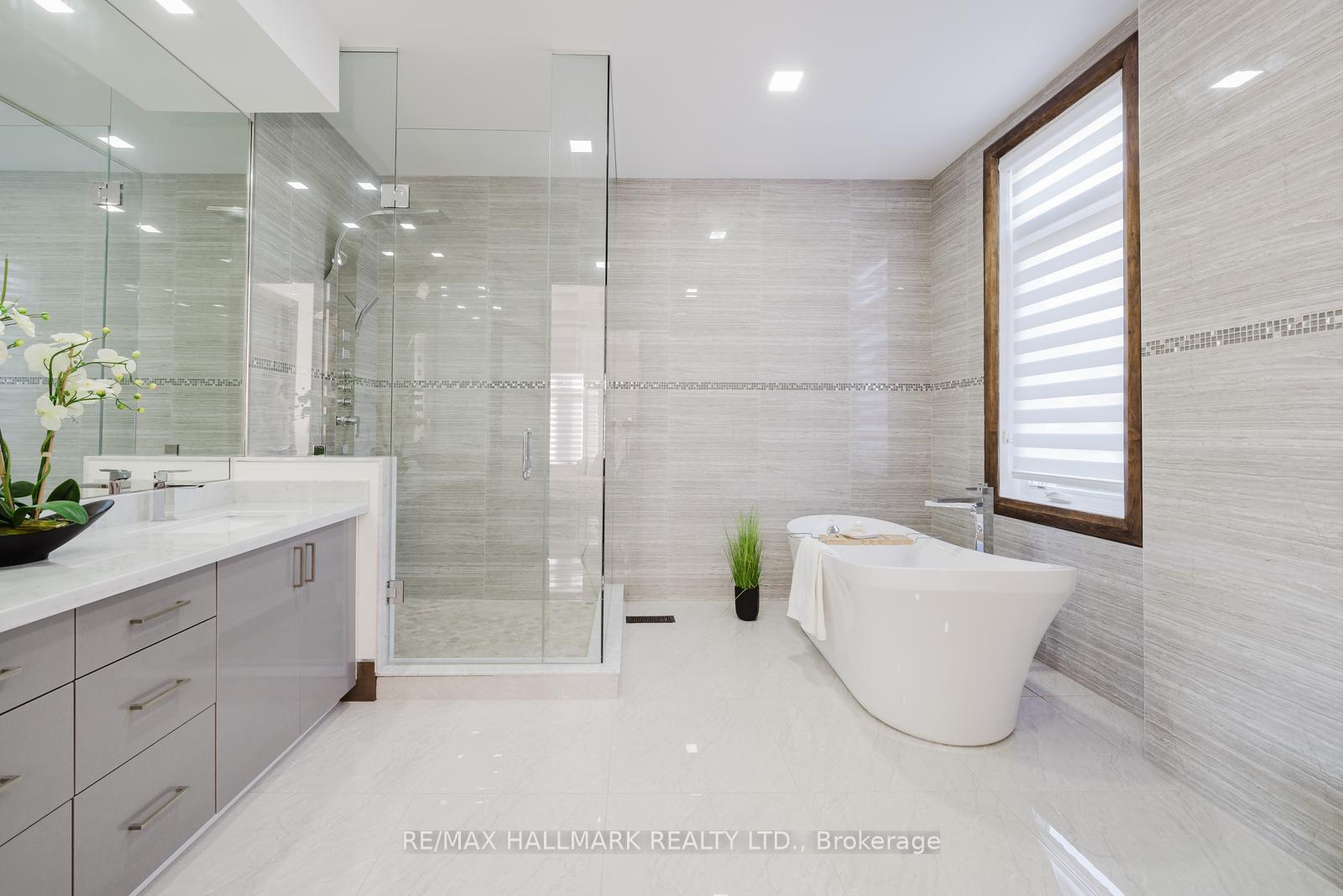 Photo 34 of 26 Lancer Drive, Vaughan, Maple — HOMEH