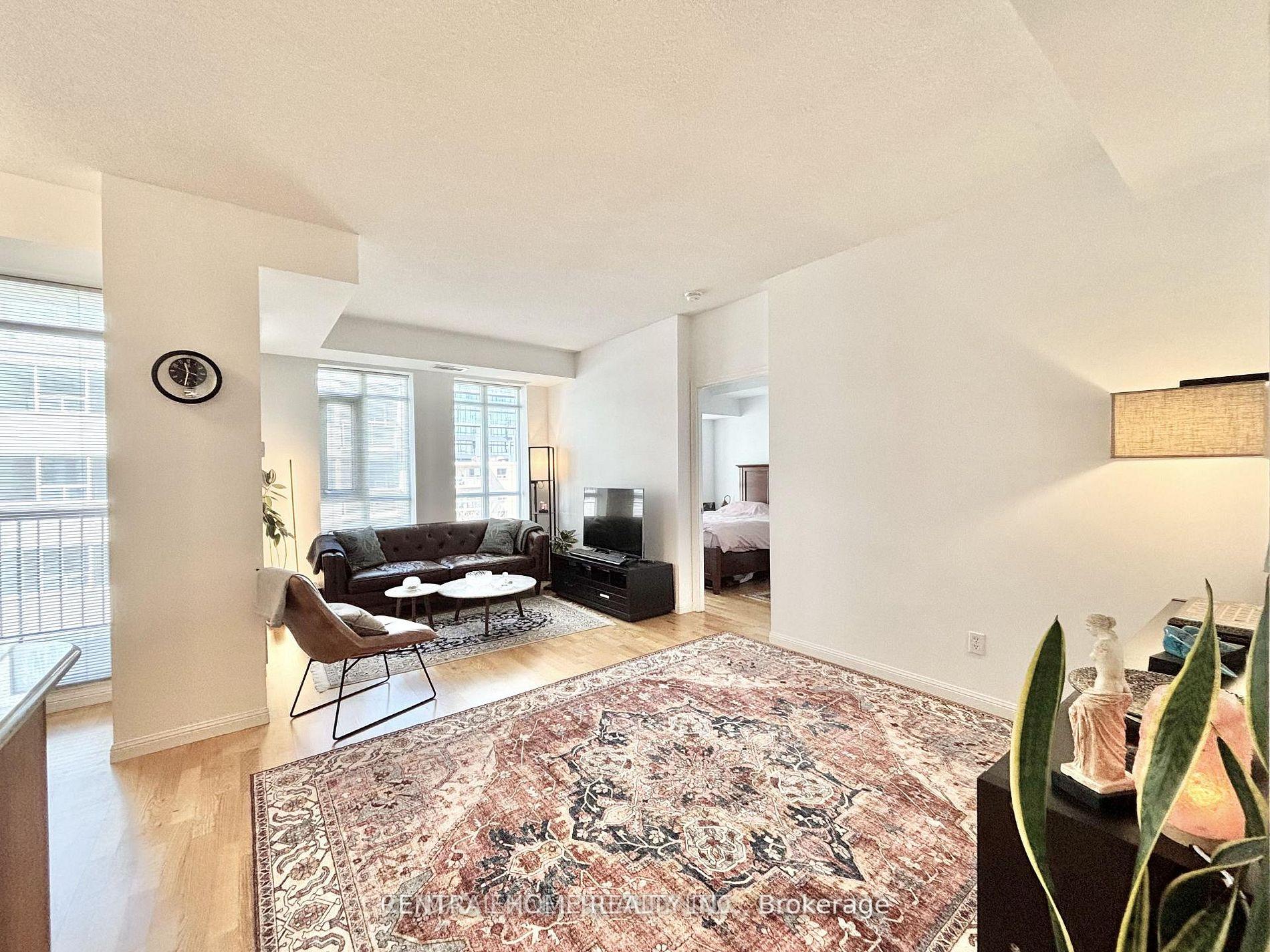 Photo 6 of Unit 426, 900 Mount Pleasant Road, Toronto, Mount Pleasant West — HOMEH