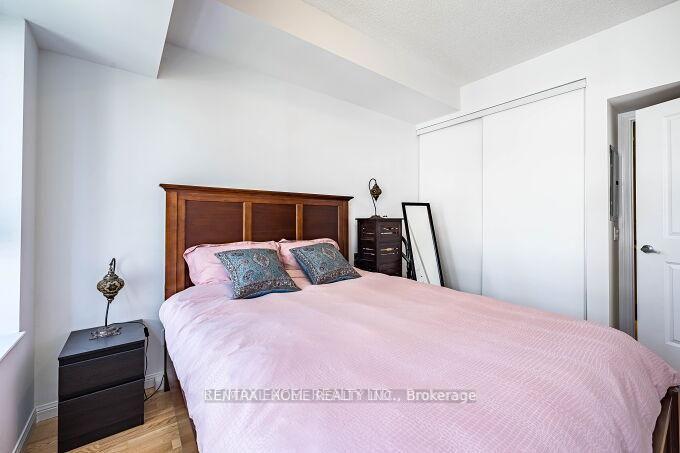 Photo 15 of Unit 426, 900 Mount Pleasant Road, Toronto, Mount Pleasant West — HOMEH
