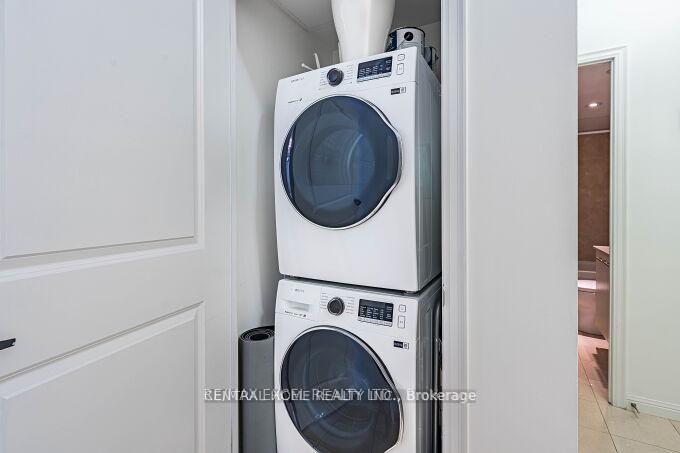 Photo 19 of Unit 426, 900 Mount Pleasant Road, Toronto, Mount Pleasant West — HOMEH