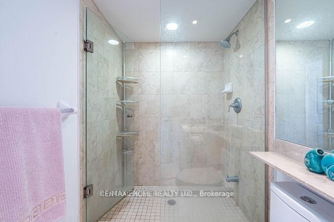 Photo 20 of Unit 426, 900 Mount Pleasant Road, Toronto, Mount Pleasant West — HOMEH
