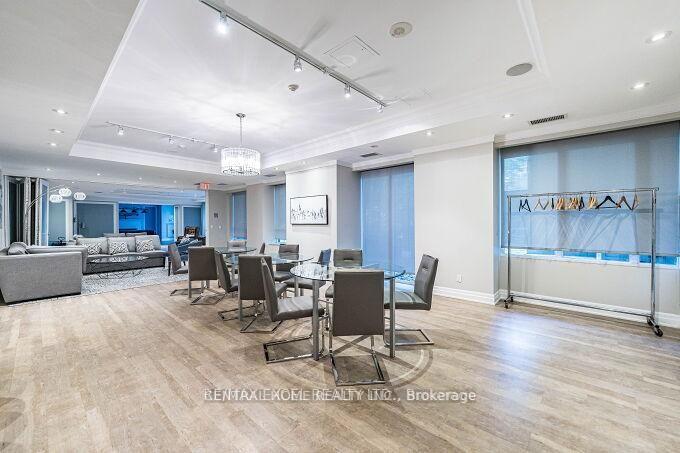 Photo 27 of Unit 426, 900 Mount Pleasant Road, Toronto, Mount Pleasant West — HOMEH