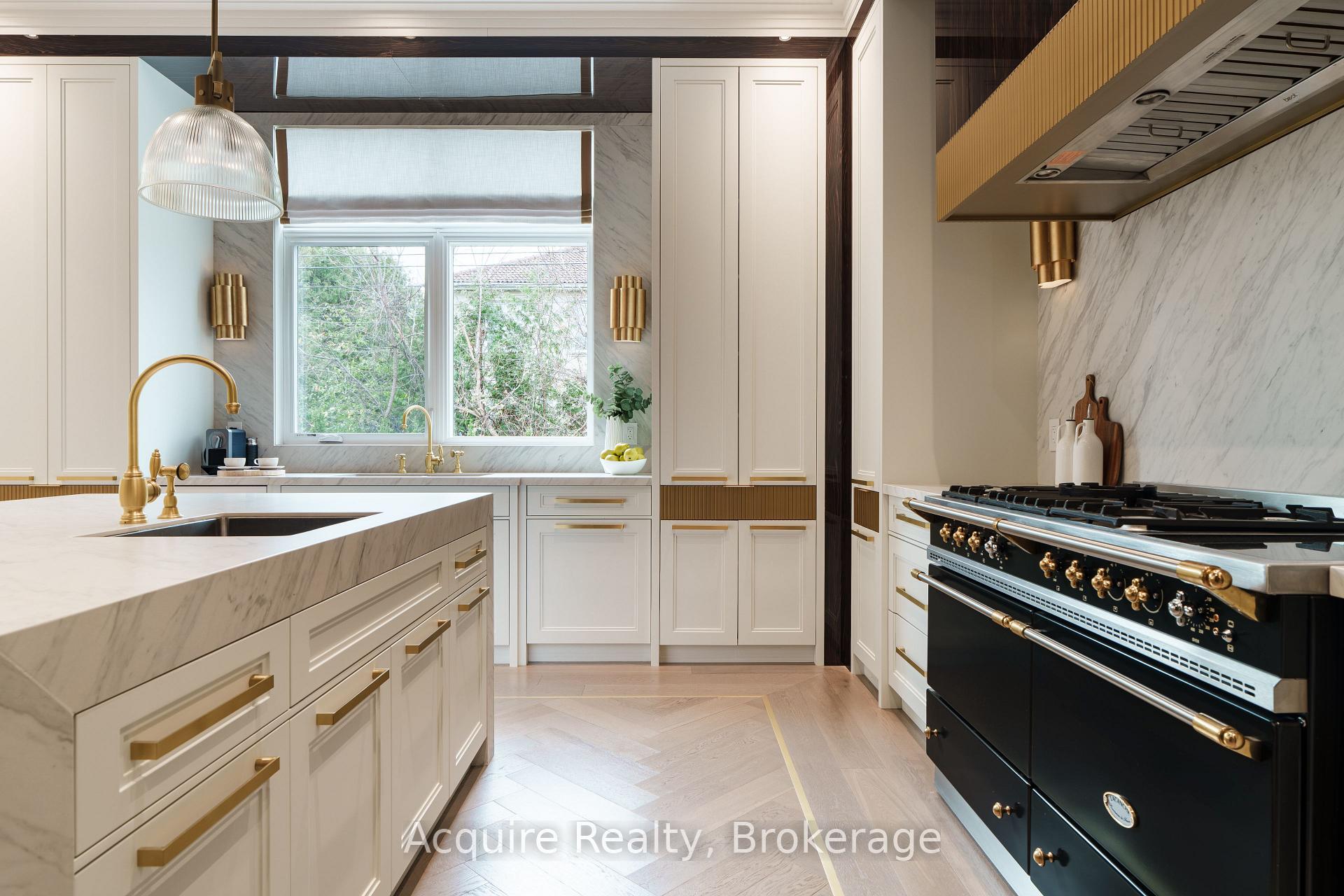 Photo 15 of 55 Leacroft Crescent, North York, Banbury-Don Mills — HOMEH