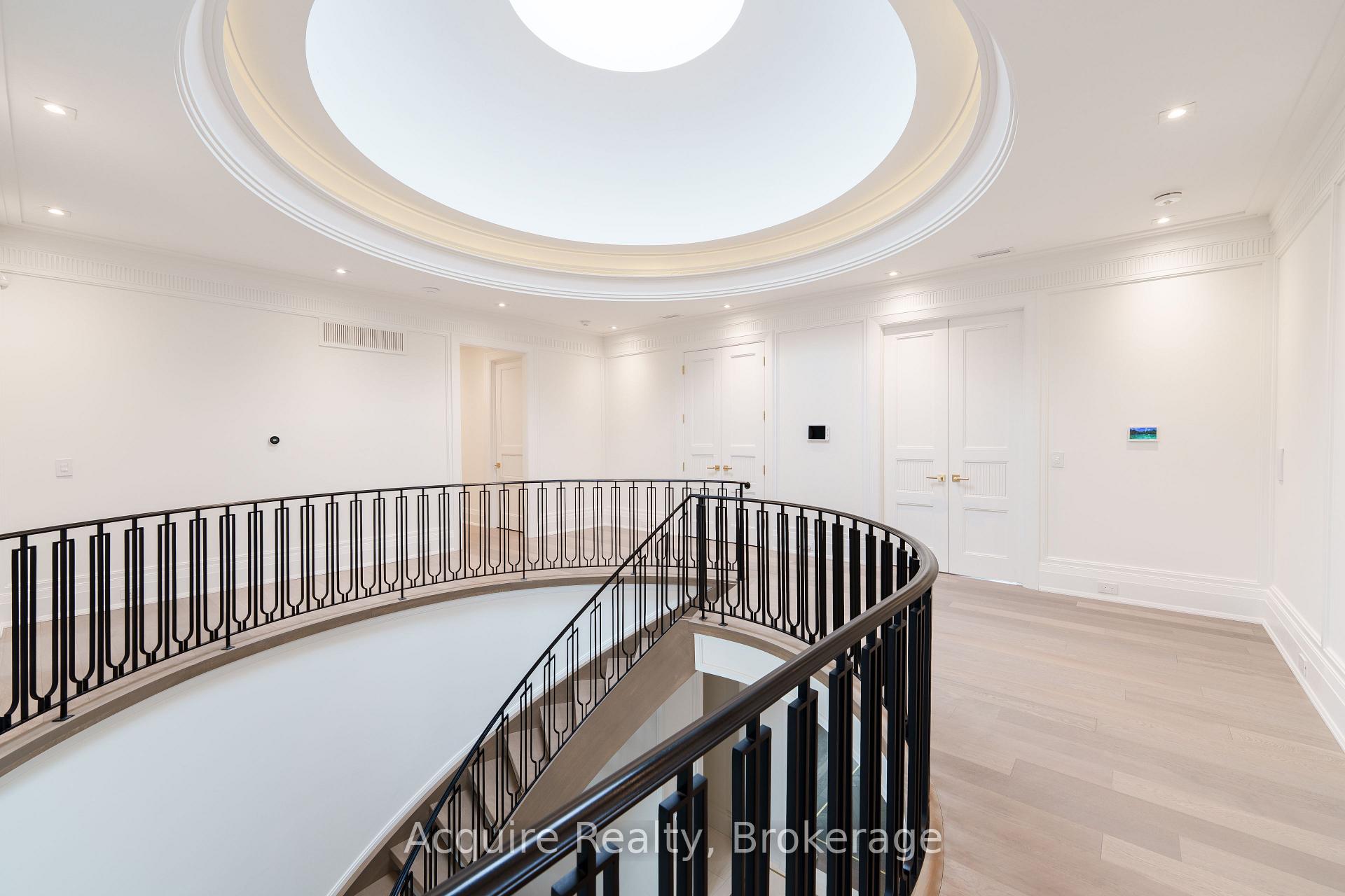 Photo 18 of 55 Leacroft Crescent, North York, Banbury-Don Mills — HOMEH