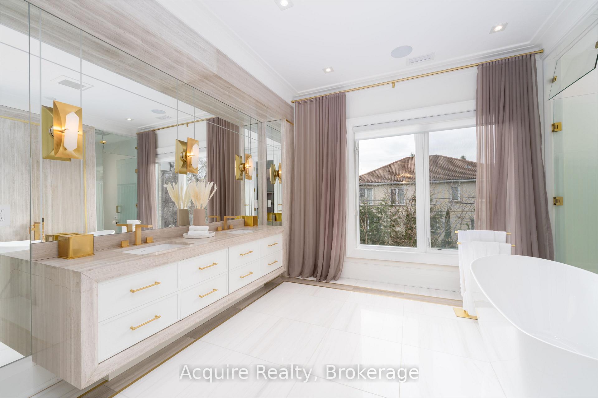 Photo 22 of 55 Leacroft Crescent, North York, Banbury-Don Mills — HOMEH