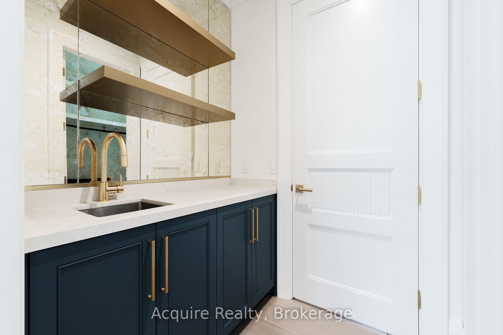 Photo 34 of 55 Leacroft Crescent, North York, Banbury-Don Mills — HOMEH
