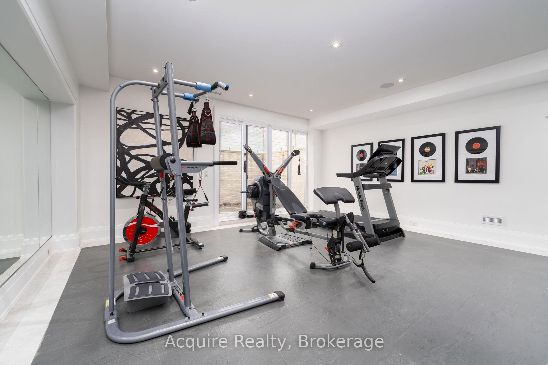 Photo 41 of 55 Leacroft Crescent, North York, Banbury-Don Mills — HOMEH